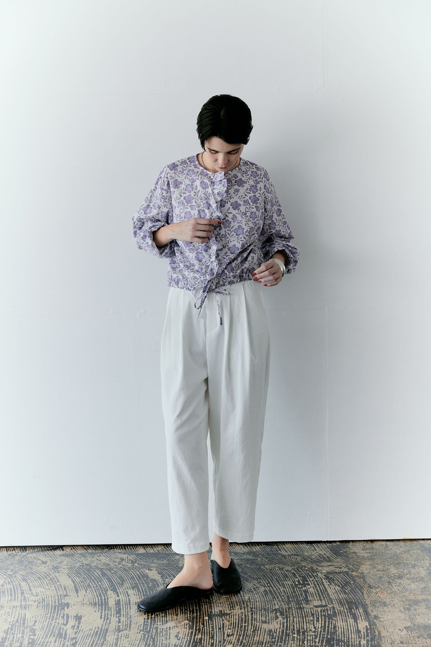 doux bleu ドライオックス タックテーパードパンツ DB-2615-031