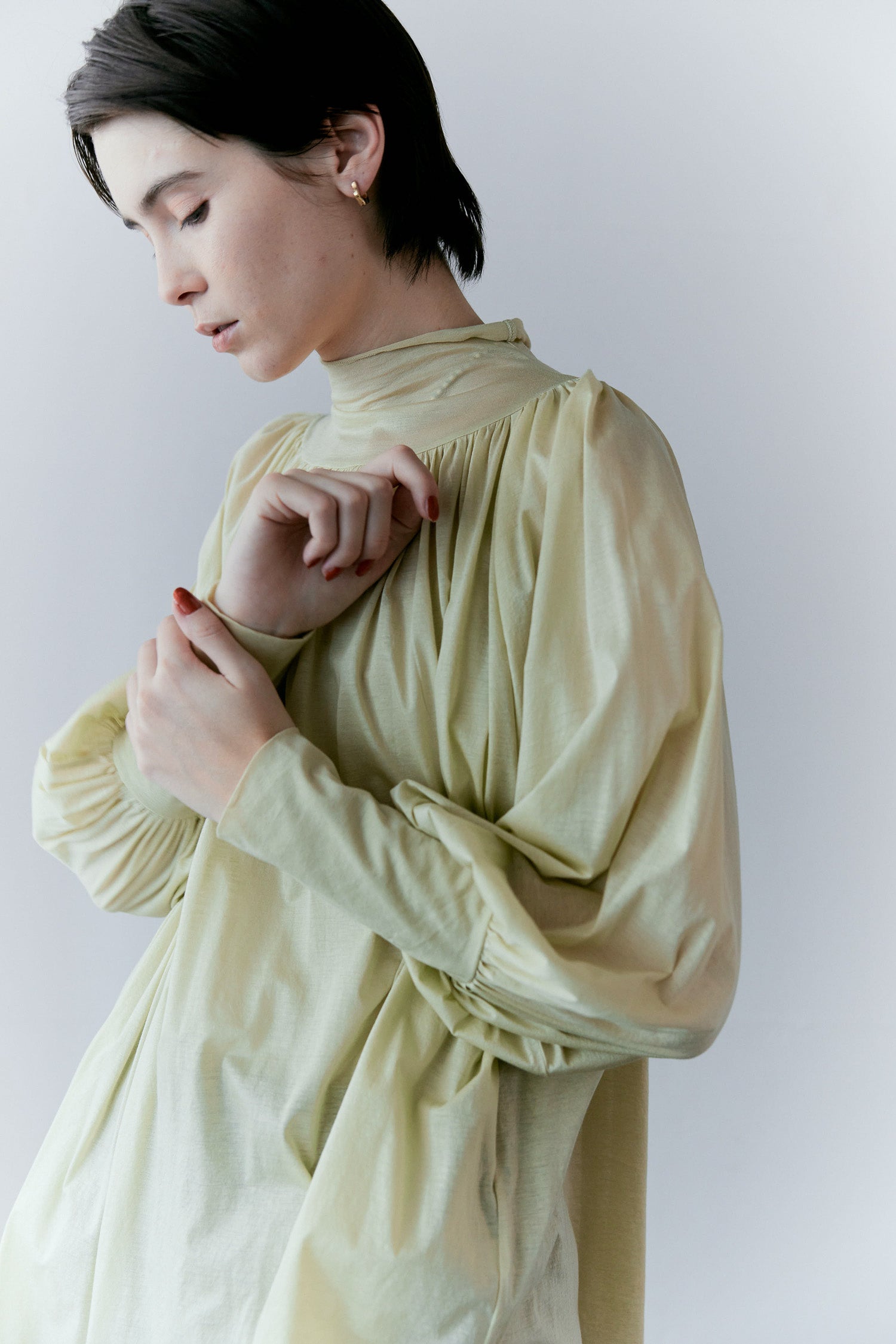 doux bleu タートルギャザーブラウス DB-2611-001