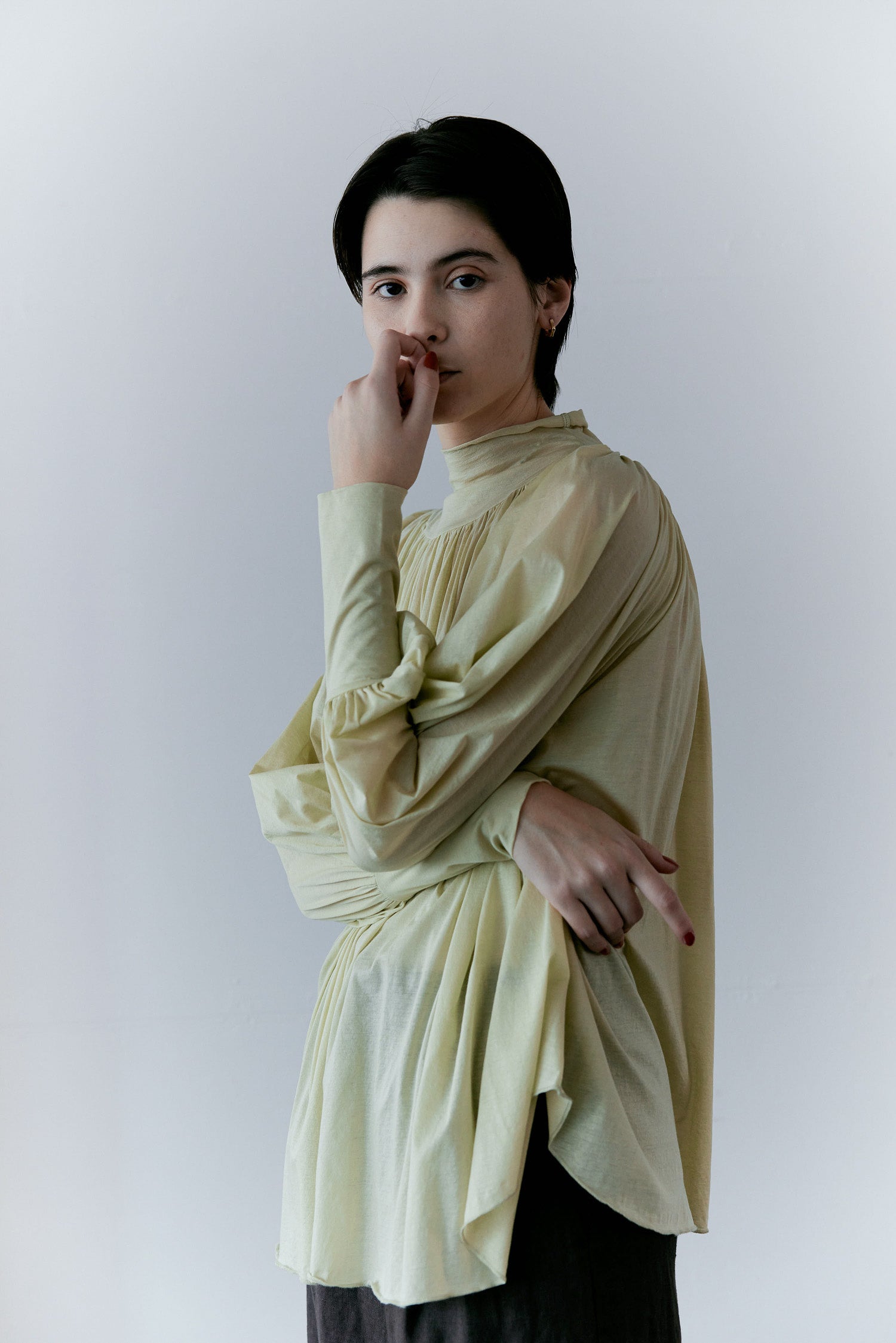 doux bleu タートルギャザーブラウス DB-2611-001