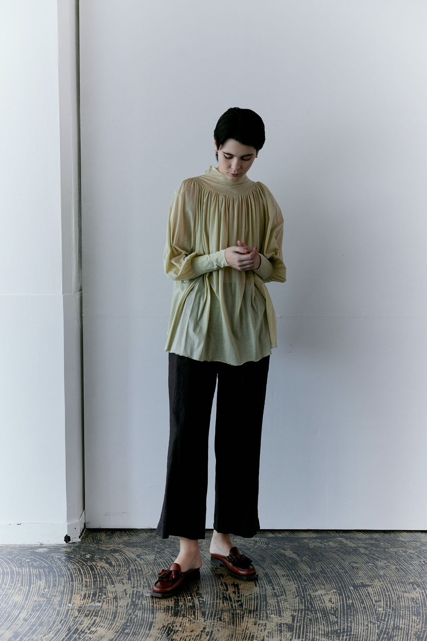 doux bleu タートルギャザーブラウス DB-2611-001