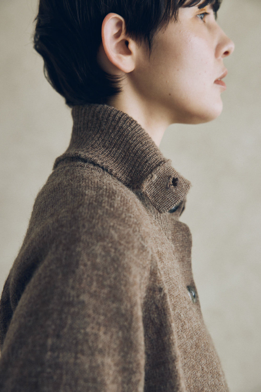 YARRA NEU ペルーアルパカニットタートルカーディガン NU-5542-407