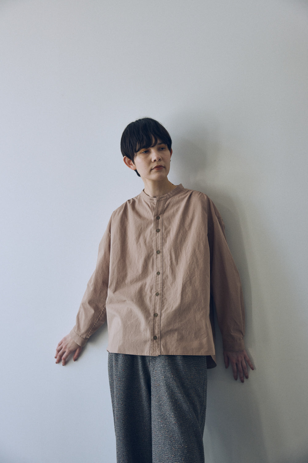 YARRA NEU 綿ウールスキッパーネックシャツ NU-5553-422