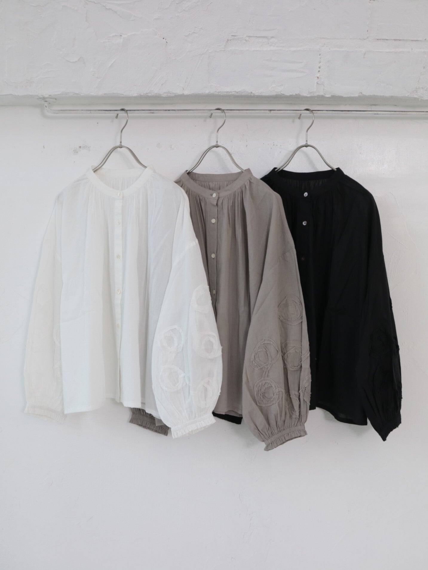 YARRA　INDIAドットテープ刺繍ブラウス　YR-1543-207