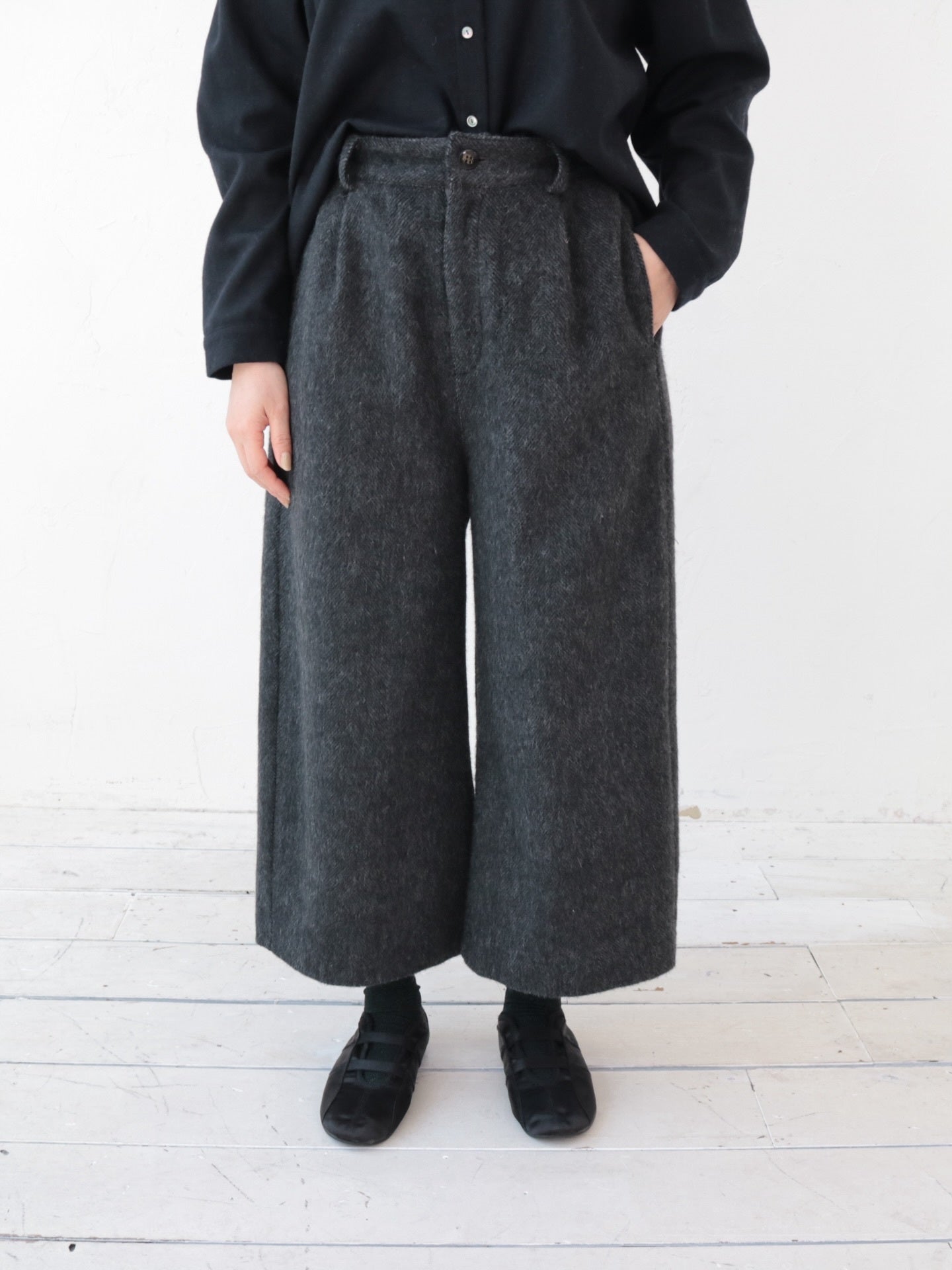 YARRA　エコウール裏付き９分丈パンツ　YR-1555-274