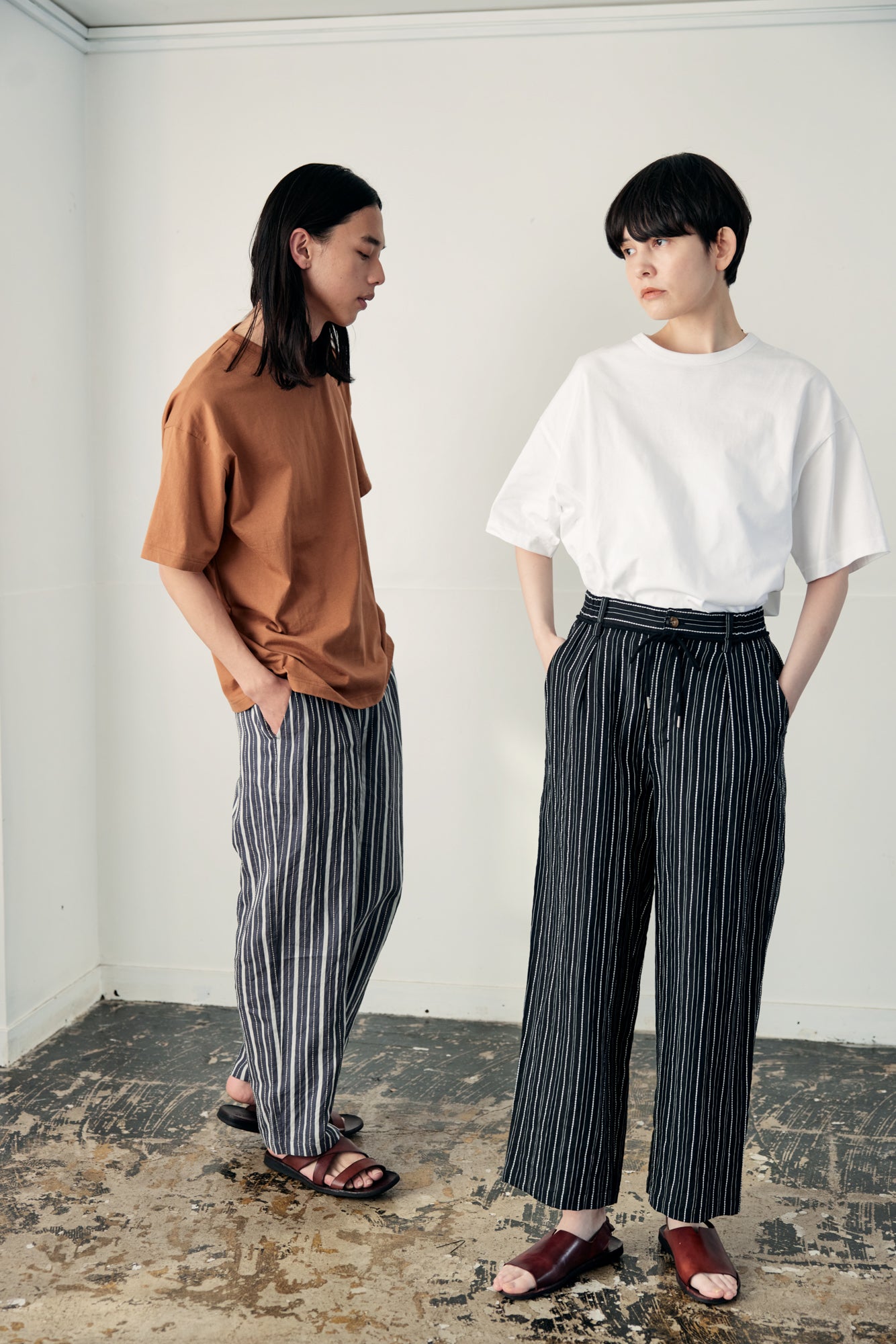 YARRA NEU　綿麻ストライプストレートPT　NU-5525-444