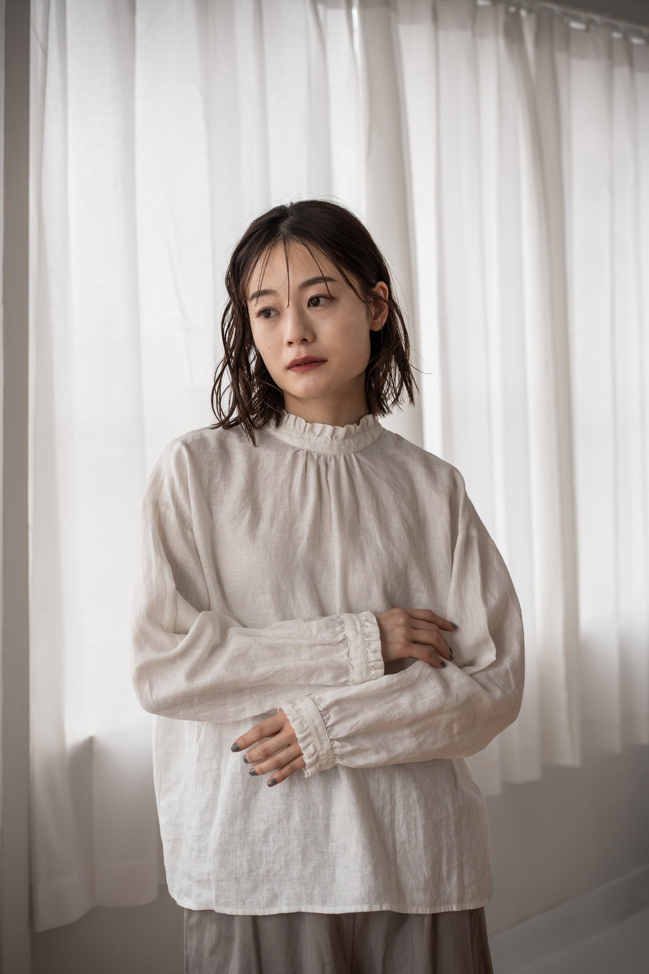 YARRA　リネン100フリルカラー2WAYブラウス　YR-1543-211