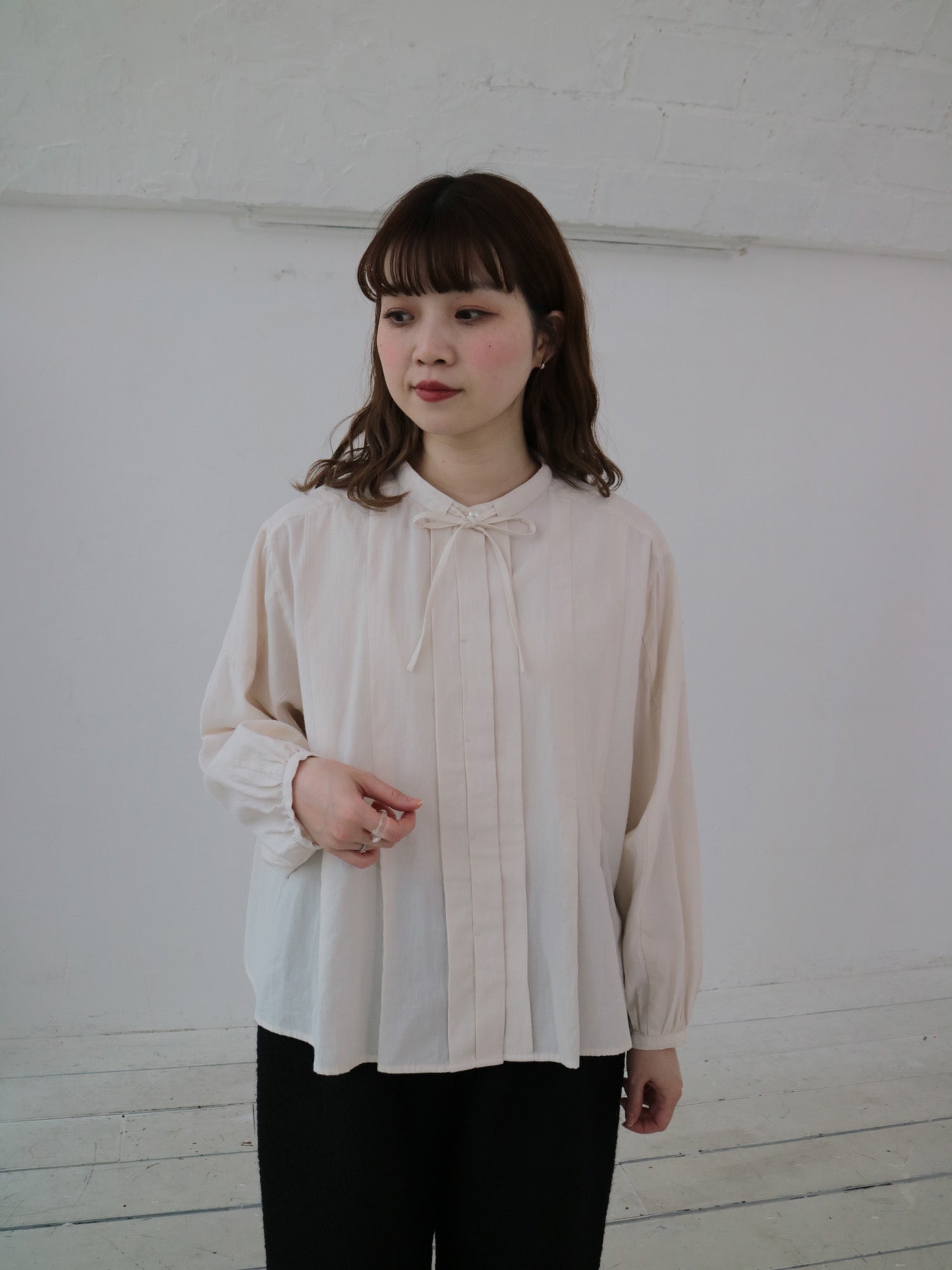 YARRA　コットンローンタックブラウス　YR-1543-220