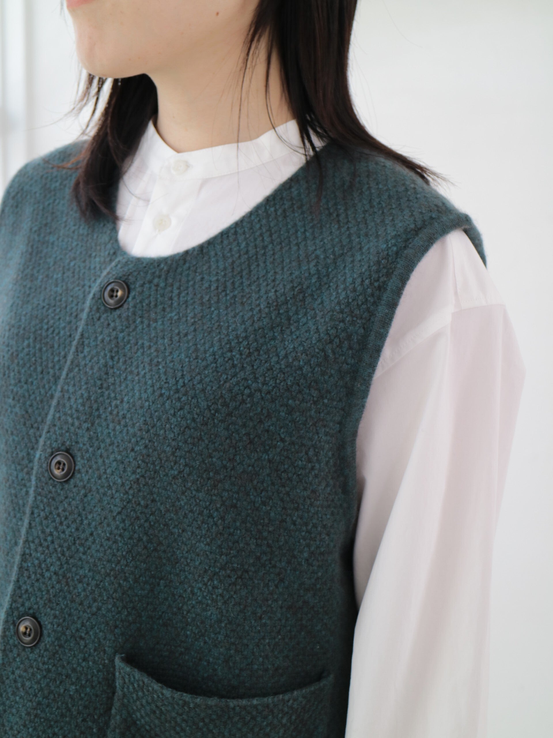 YARRA NEU　ヤクウール鹿の子編ニットベスト　NU-5548-408