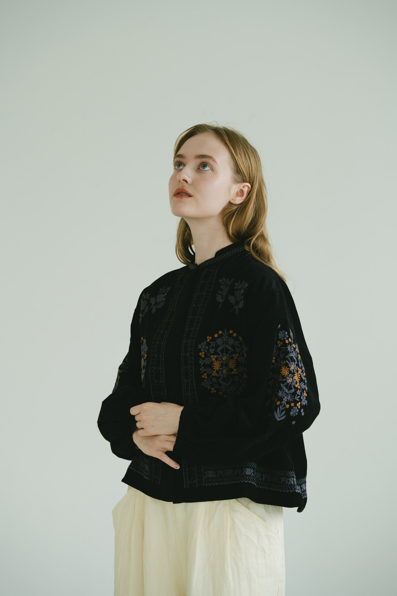 YARRA　INDIA刺繍コーデュロイブラウス　YR-1553-268