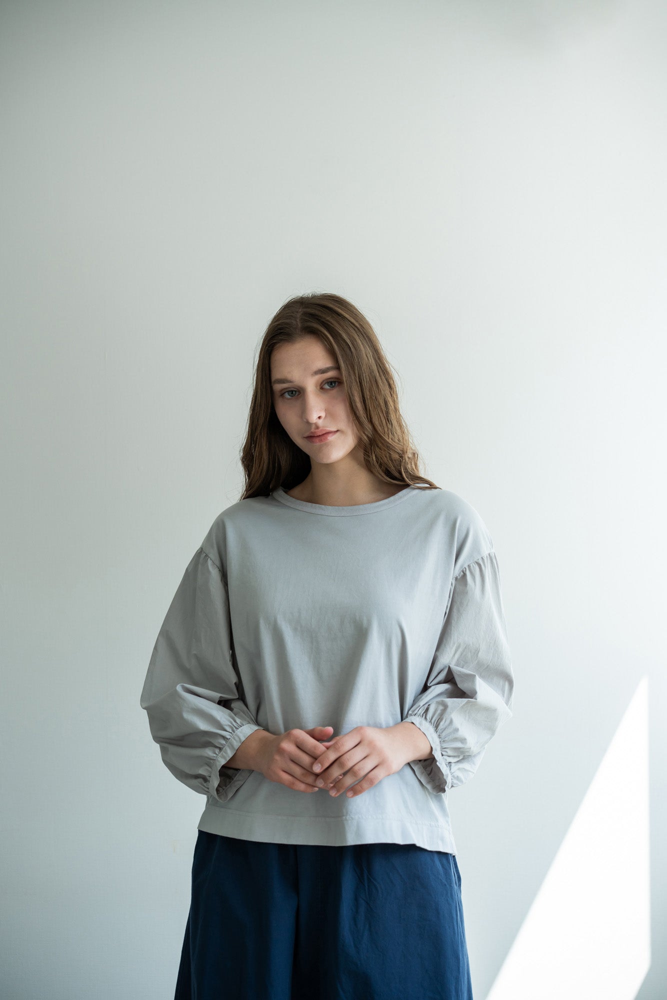 YARRA　布帛コンビ袖ボリュームプルオーバー　YR-1611-237