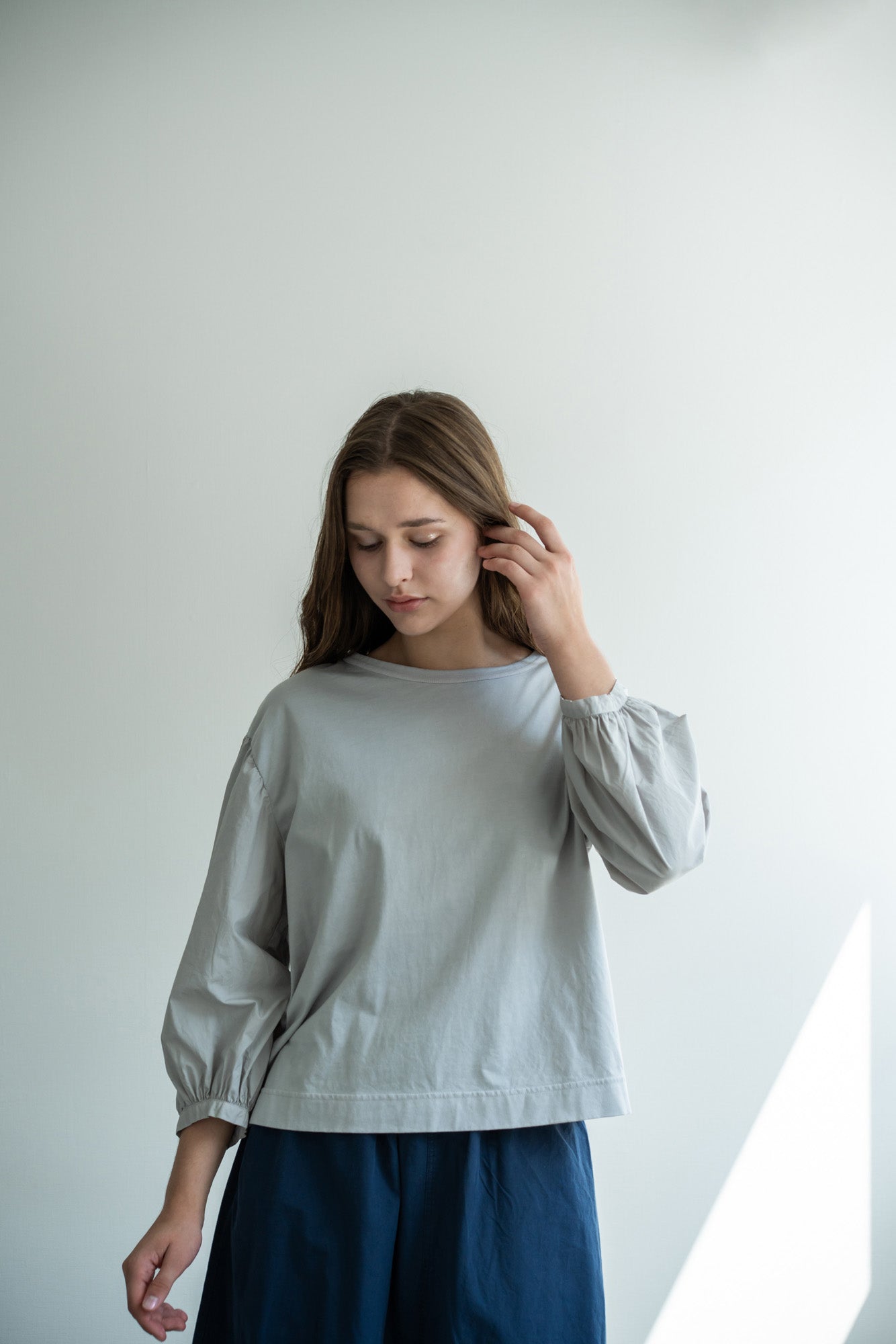 YARRA　布帛コンビ袖ボリュームプルオーバー　YR-1611-237