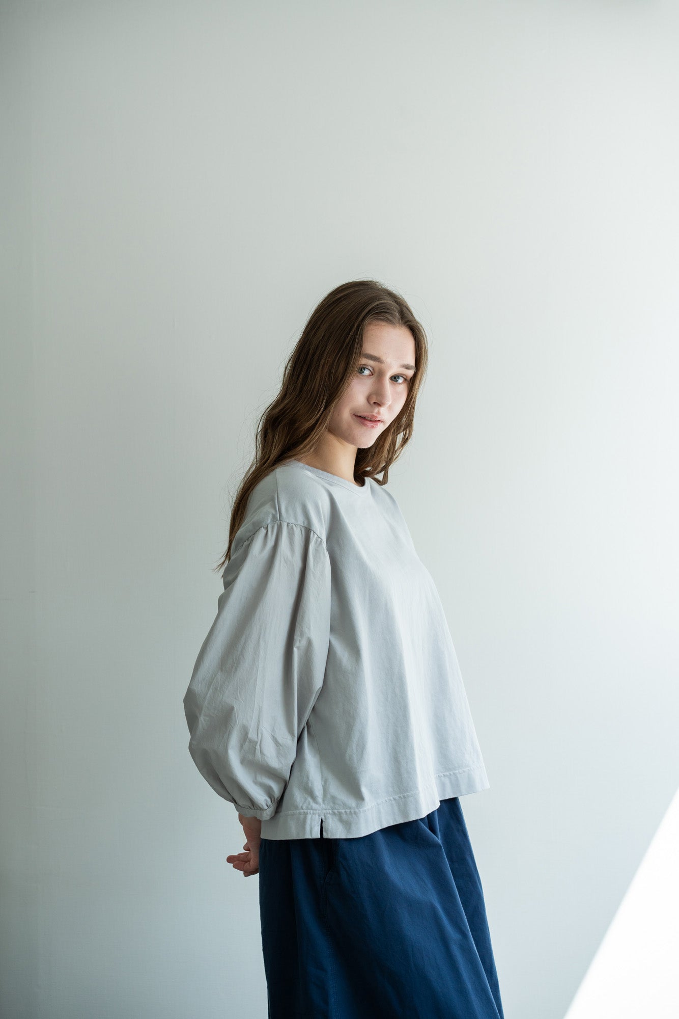 YARRA　布帛コンビ袖ボリュームプルオーバー　YR-1611-237