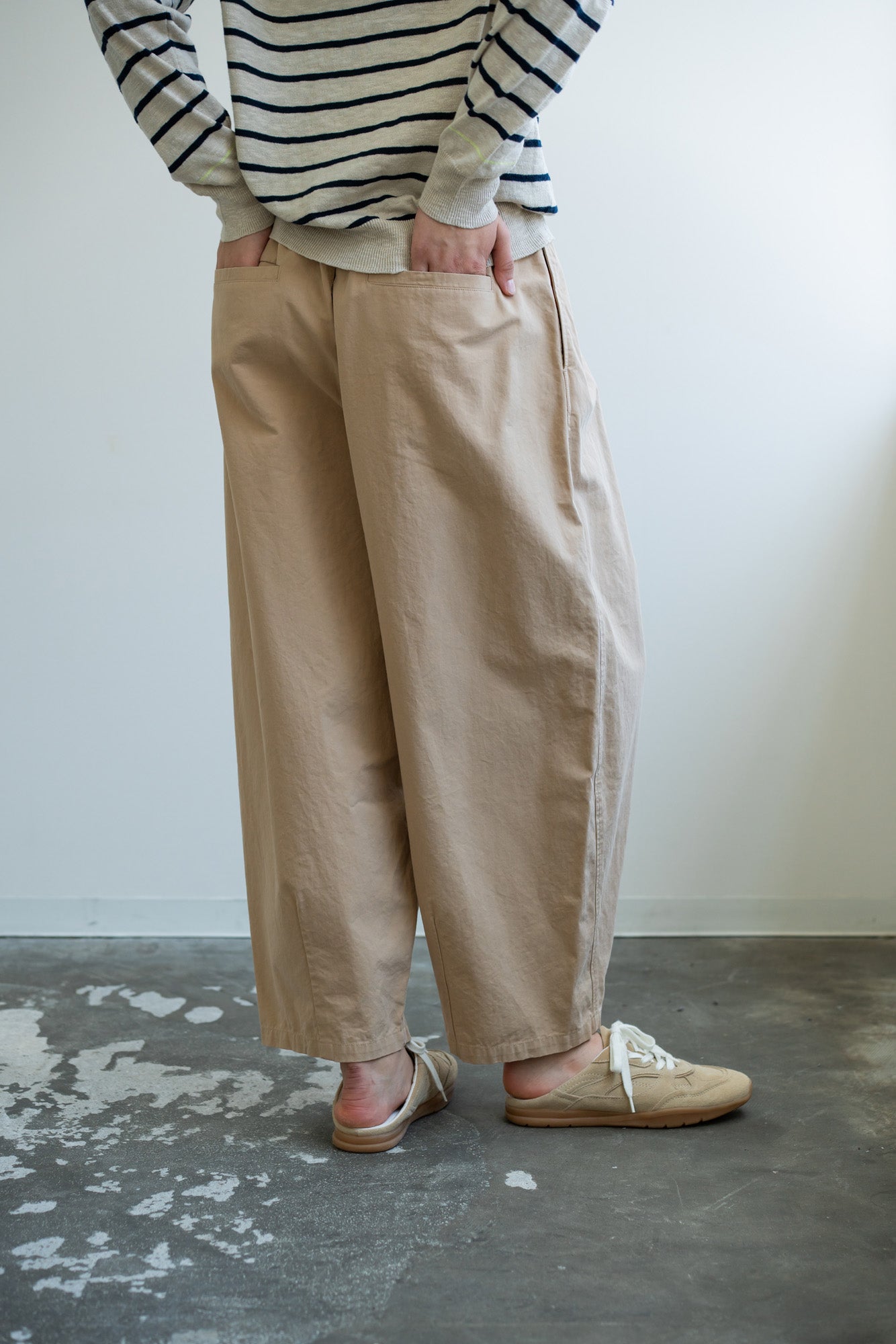 YARRA　ボリュームテーパードパンツ　YR-1615-242