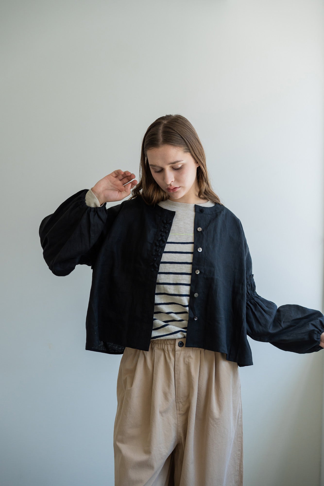 YARRA　ビーズ刺繍リネンブラウス　YR-1613-222