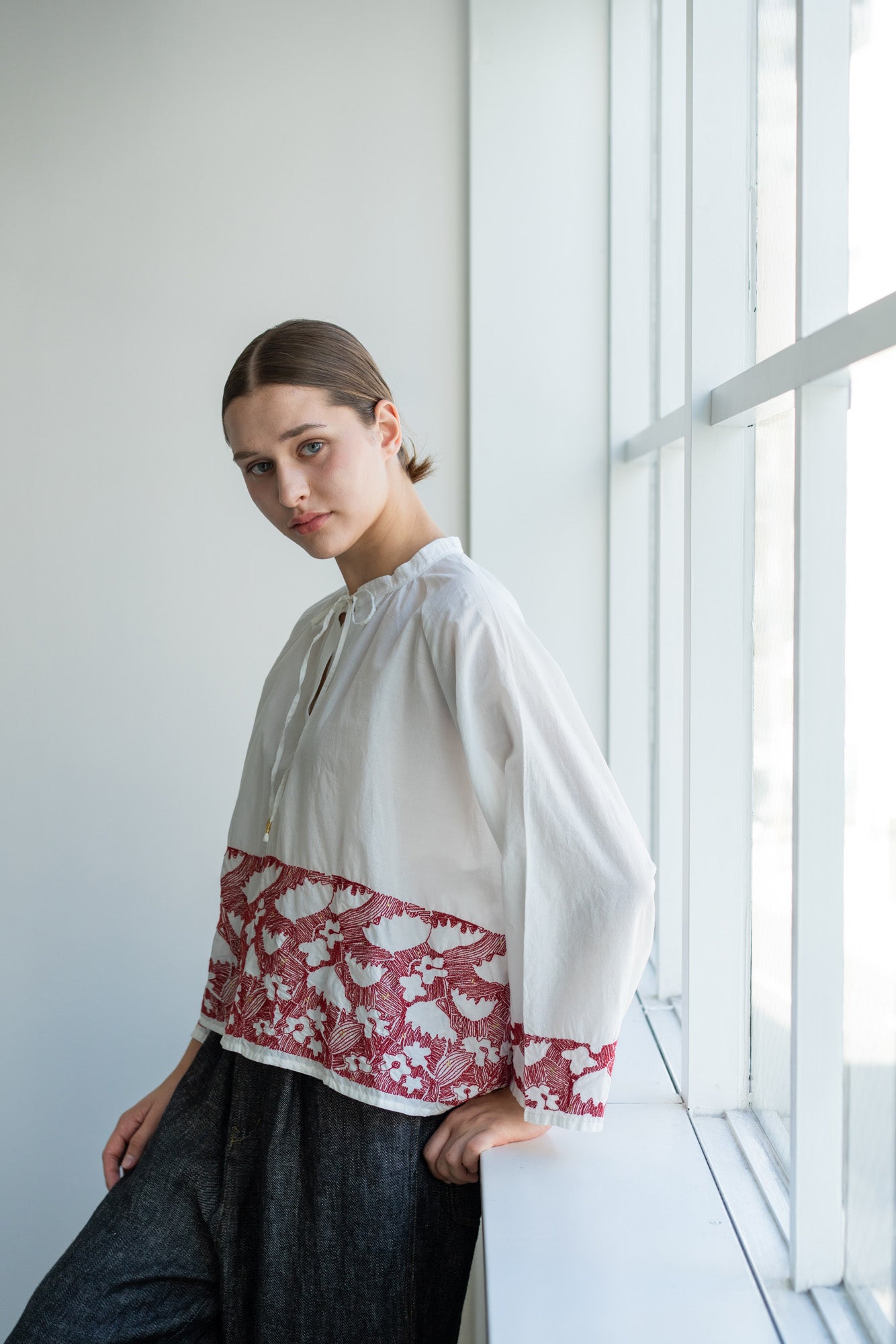 YARRA INDIAハイカウント刺繍ブラウス YR-1613-240