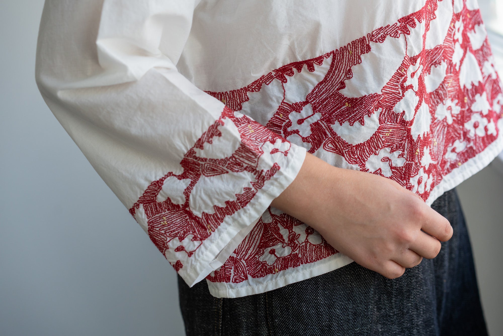 YARRA INDIAハイカウント刺繍ブラウス YR-1613-240