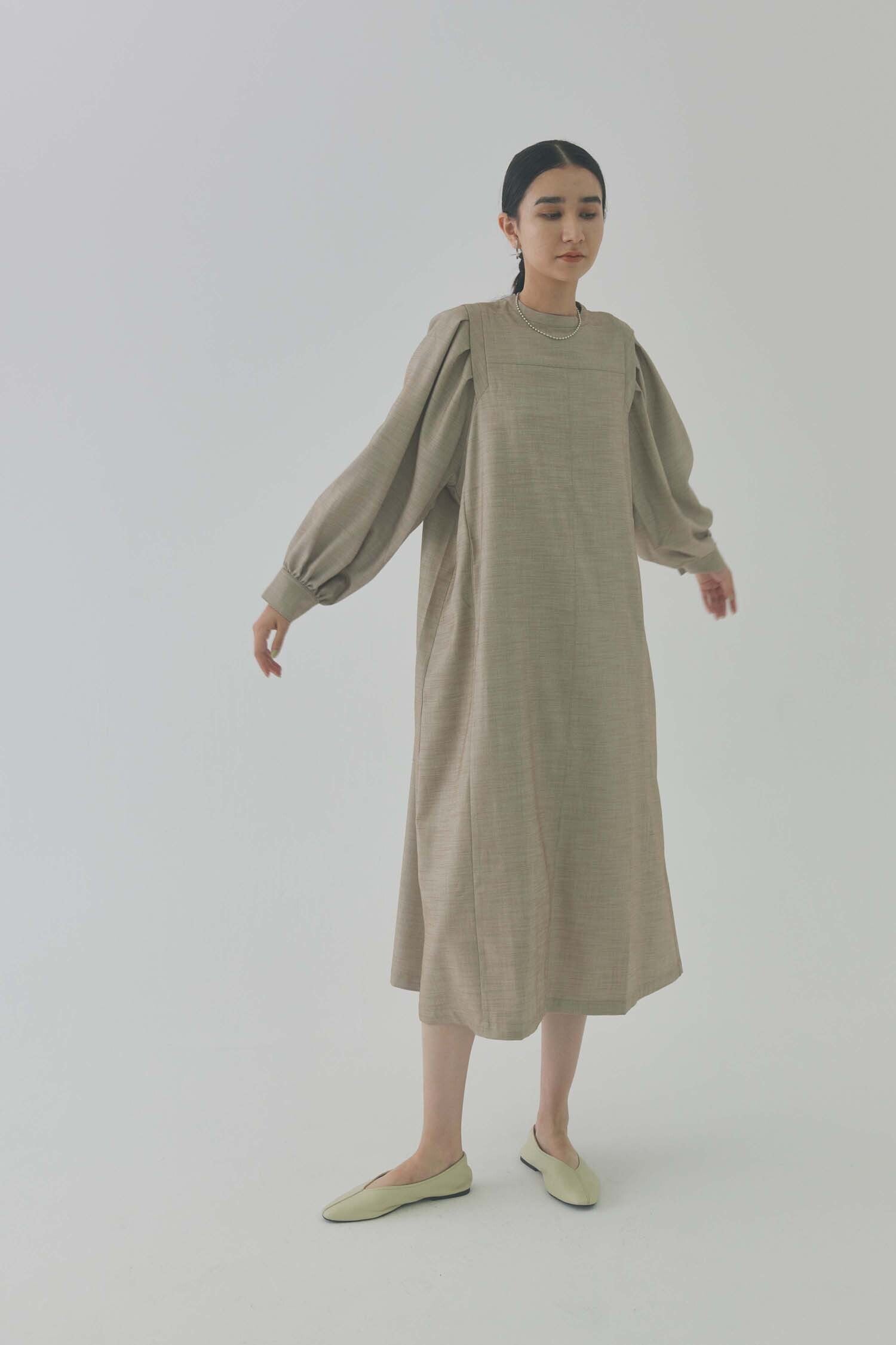 doux bleu　スタンドカラーAラインワンピース　DB-2414-004