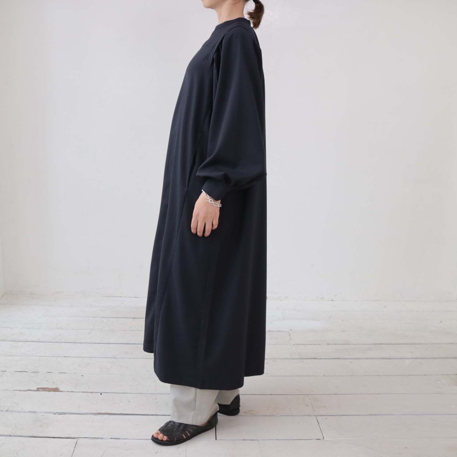 doux bleu　スタンドカラーAラインワンピース　DB-2414-004