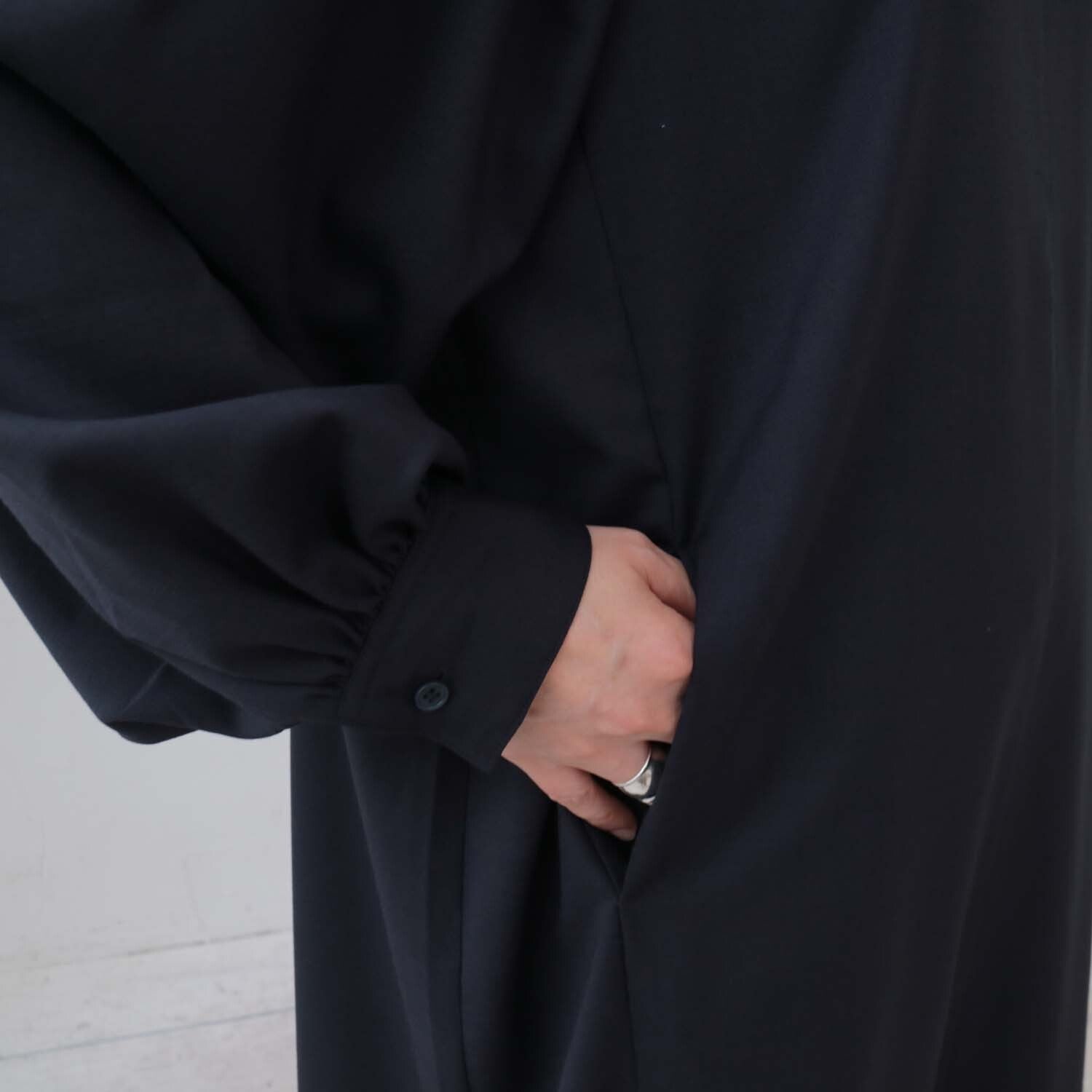 doux bleu　スタンドカラーAラインワンピース　DB-2414-004