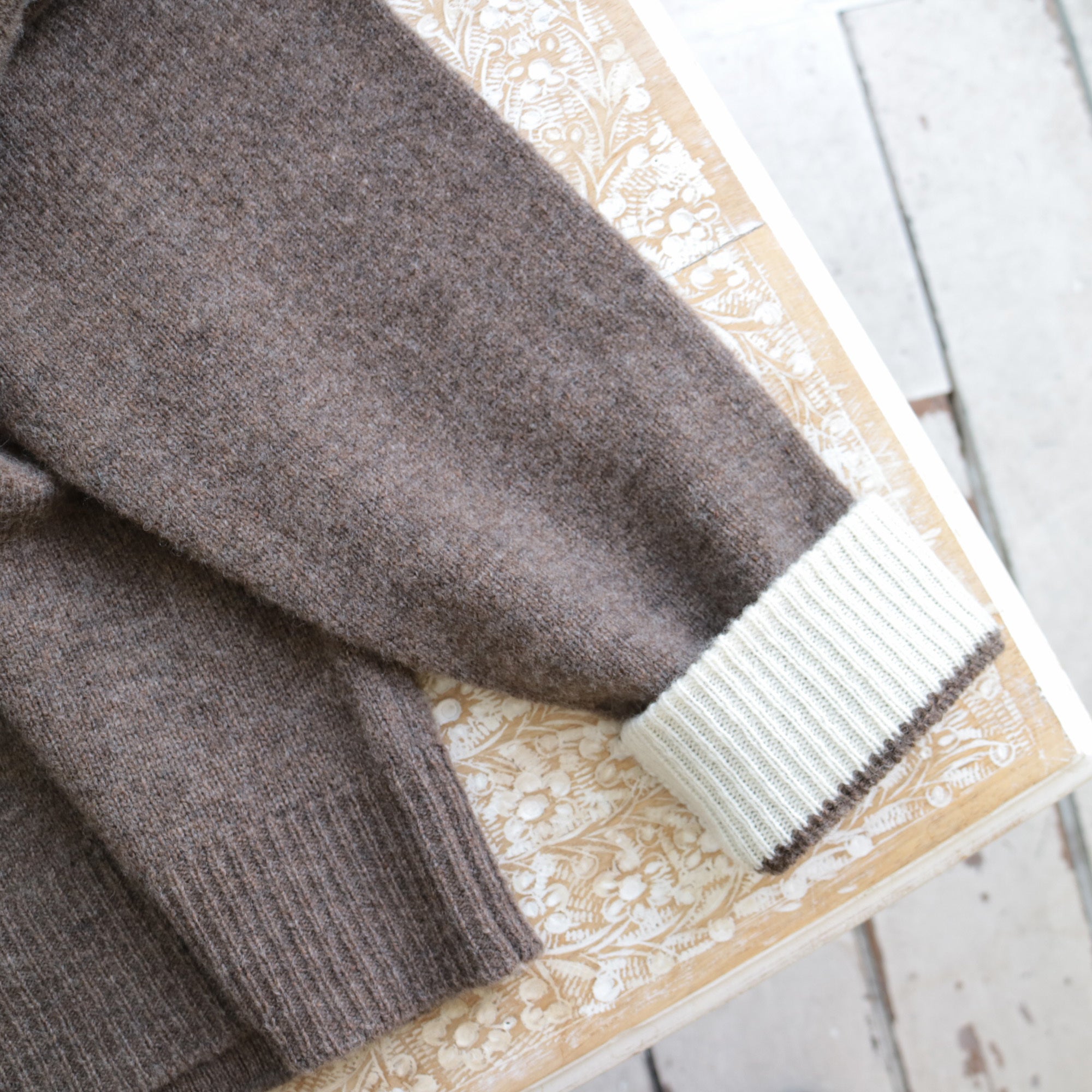 YARRA　ラムウール配色ニットカーディガン　YR-1552-273