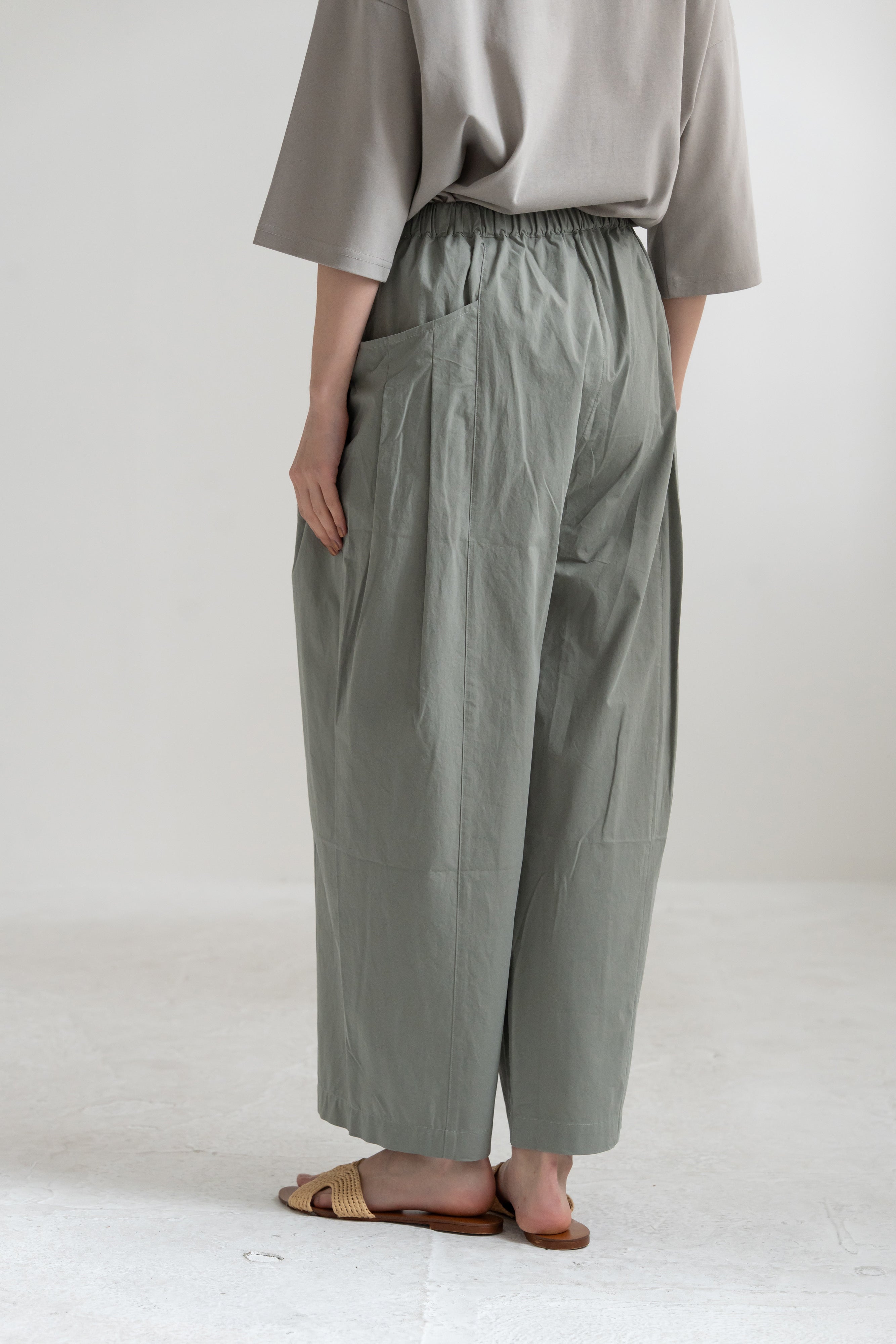 YARRA　コンパクトツイルタックパンツ　YR-1645-205