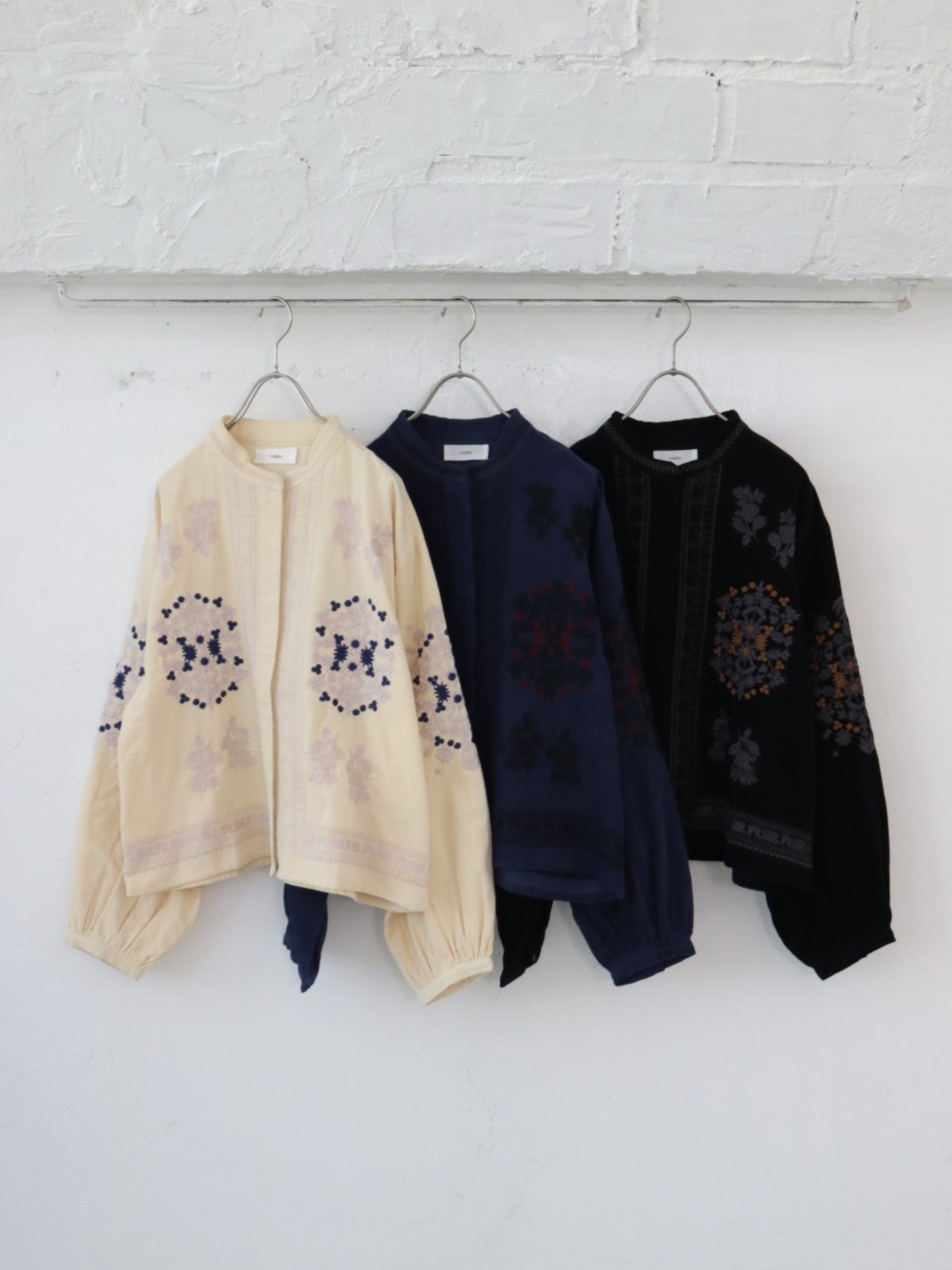 YARRA　INDIA刺繍コーデュロイブラウス　YR-1553-268