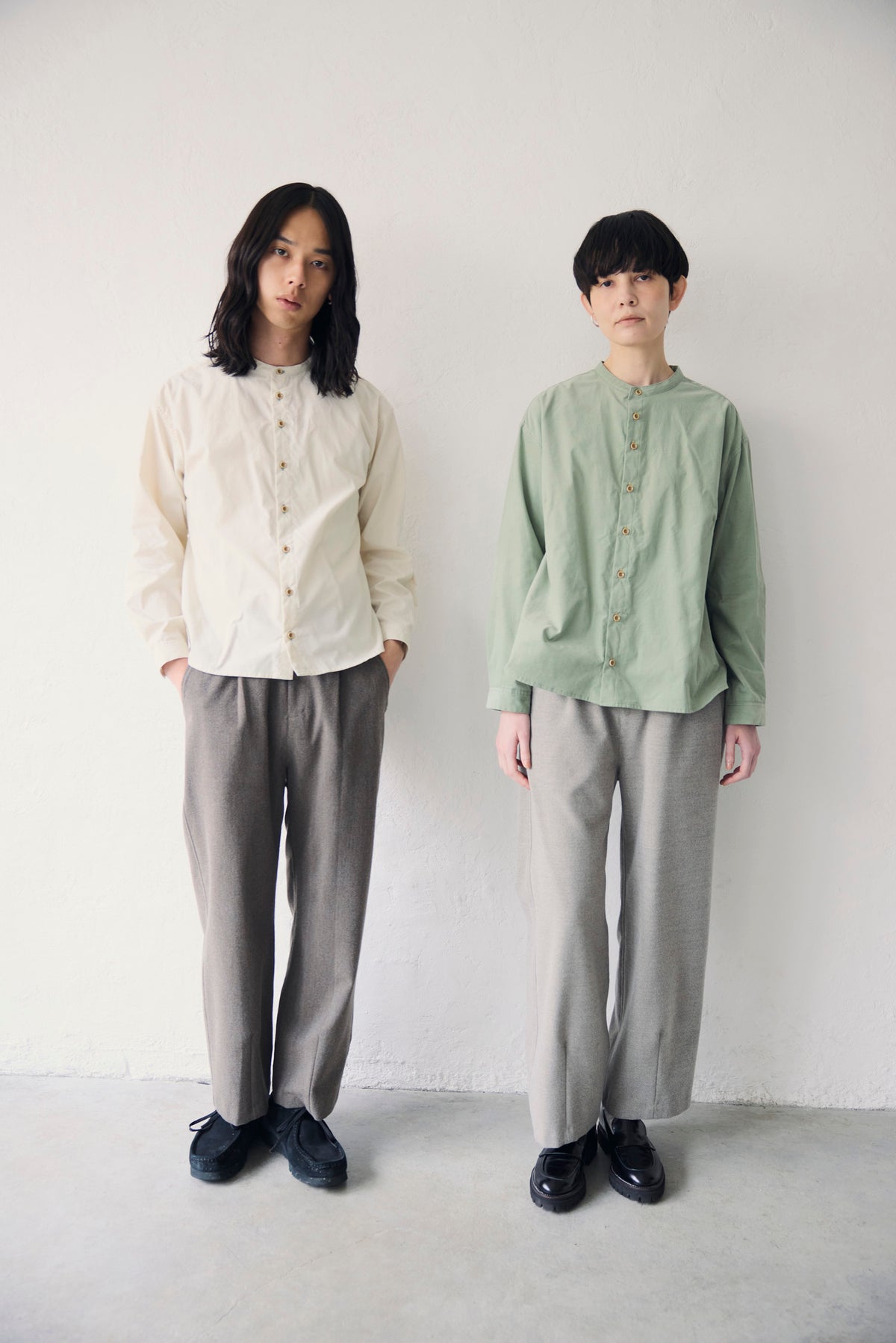 YARRA NEU　裾ダーツ微起毛パンツ　NU-5655-440