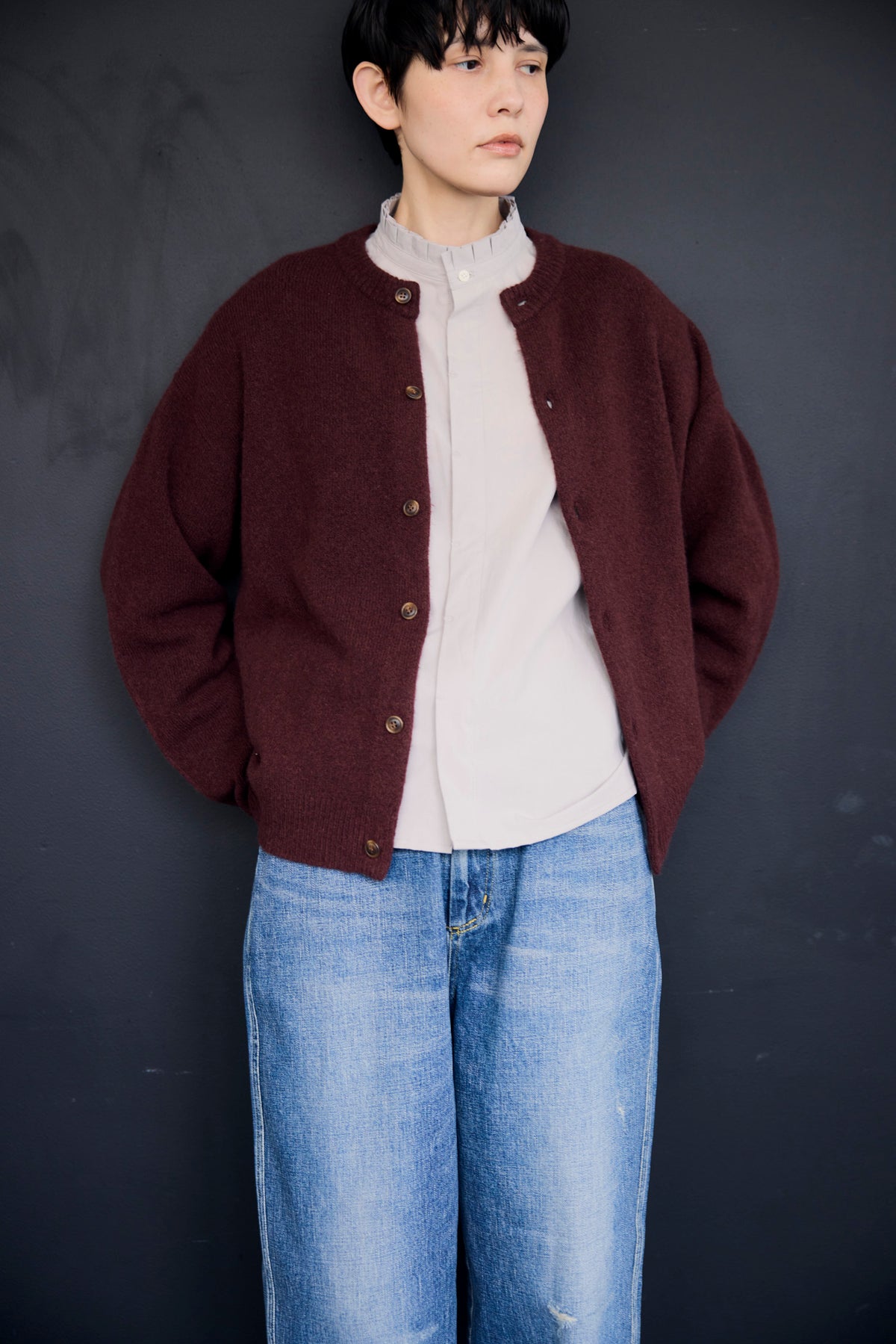 YARRA NEU　バックアイレットニットカーディガン　NU-5652-431