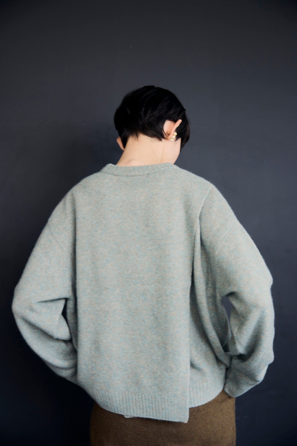 YARRA NEU　バックレイヤードニットプルオーバー　NU-5652-430