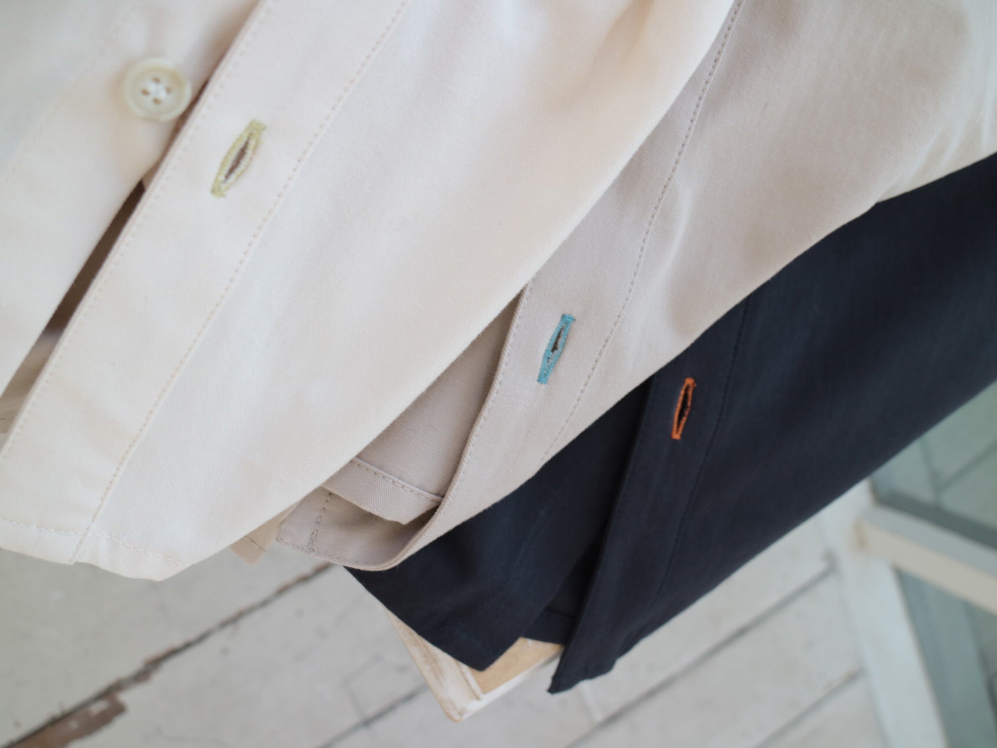 YARRA NEU　ヴィンテージワッシャー衿フリルシャツ　NU-5553-423