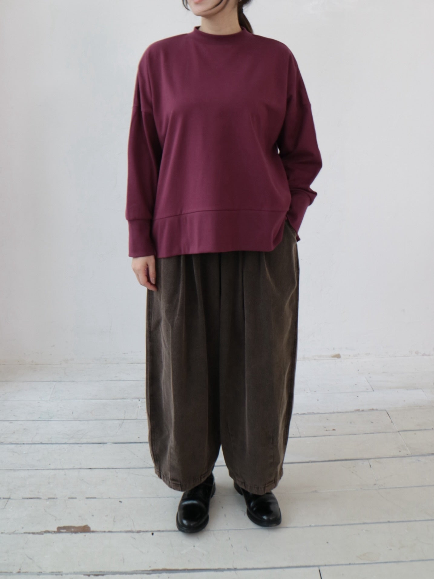 YARRA　INDIAエンザイム裾ダーツパンツ　YR-1545-235