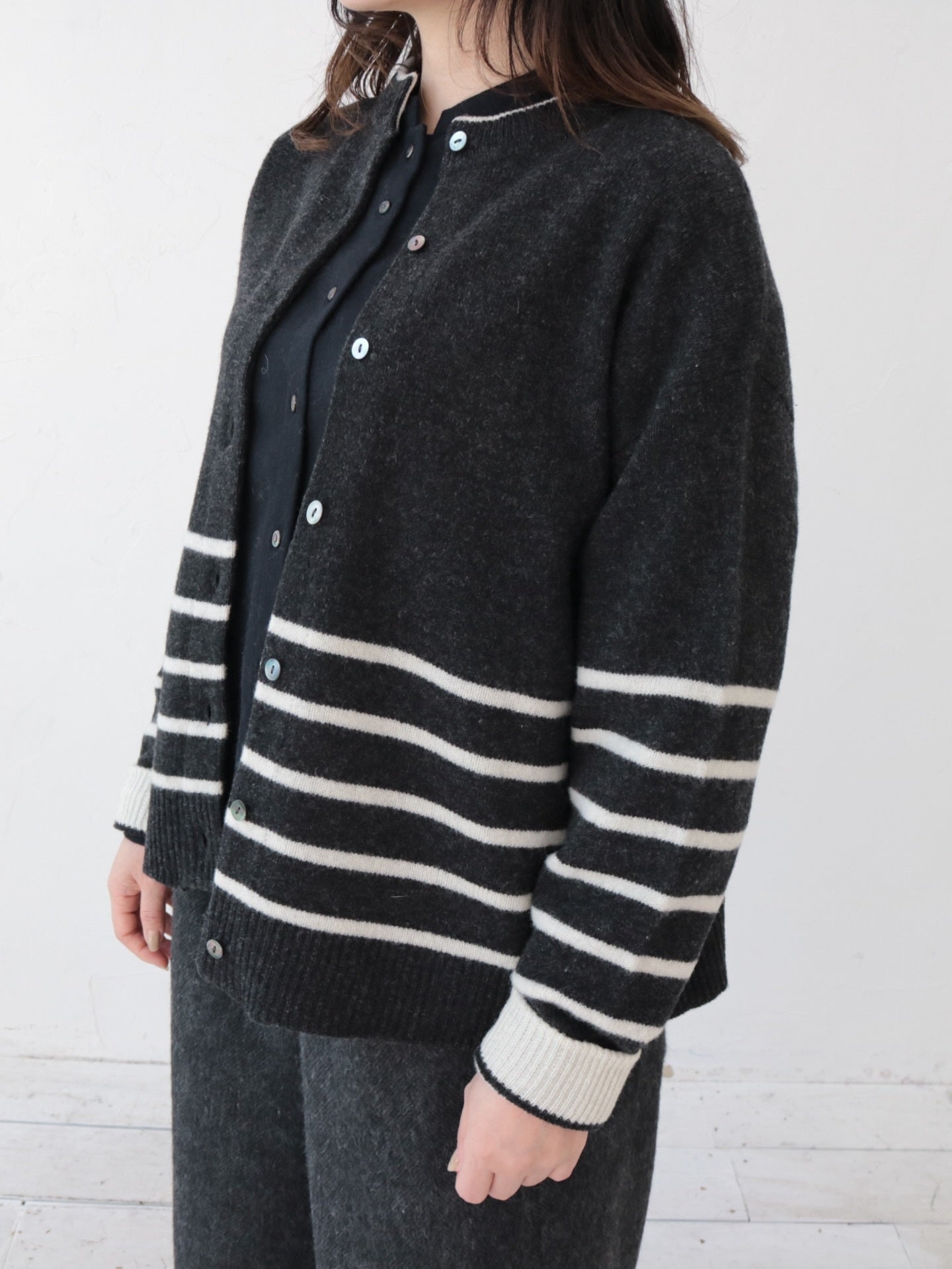 YARRA　ラムウール配色ニットカーディガン　YR-1552-273