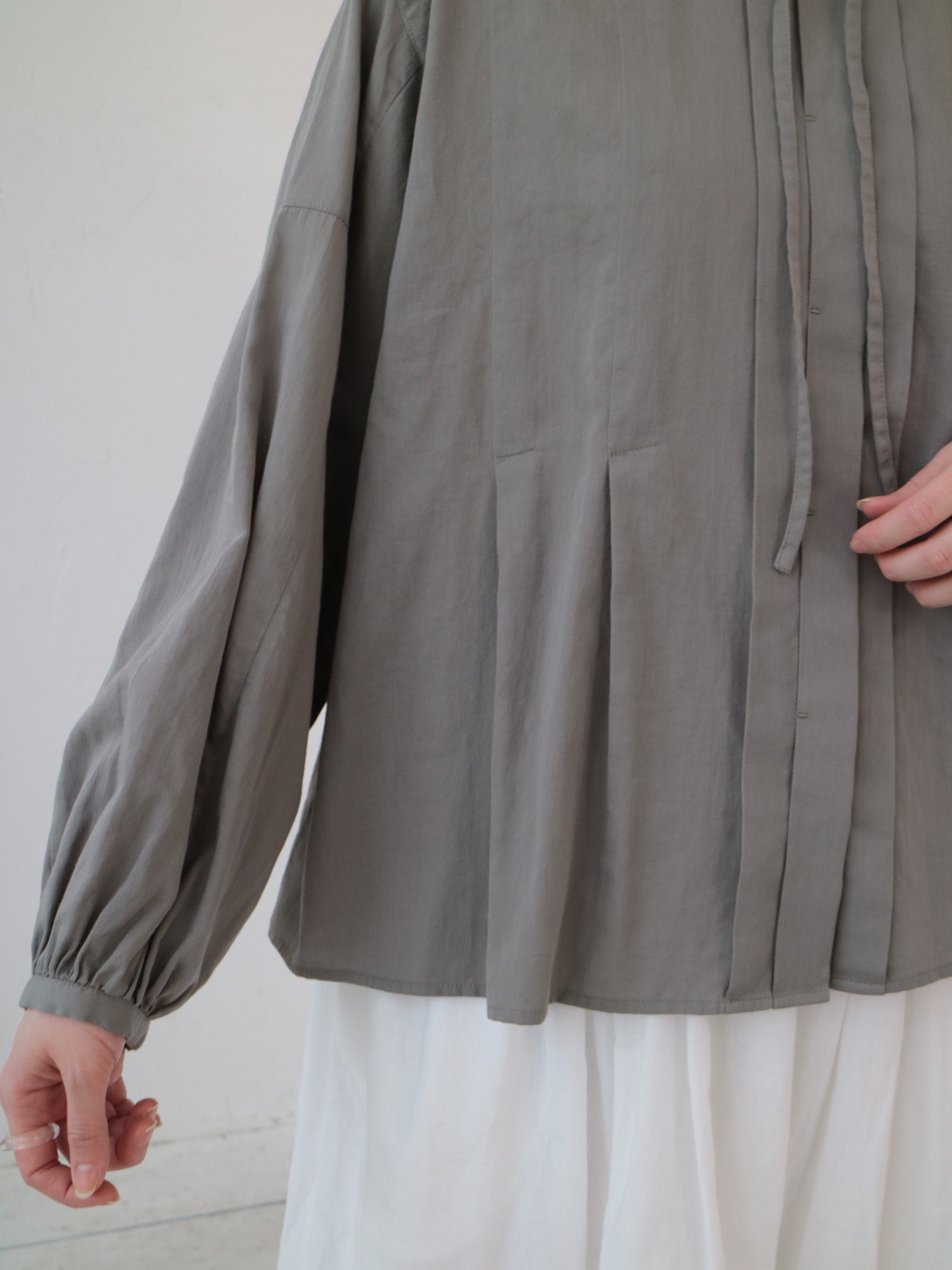 YARRA　コットンローンタックブラウス　YR-1543-220