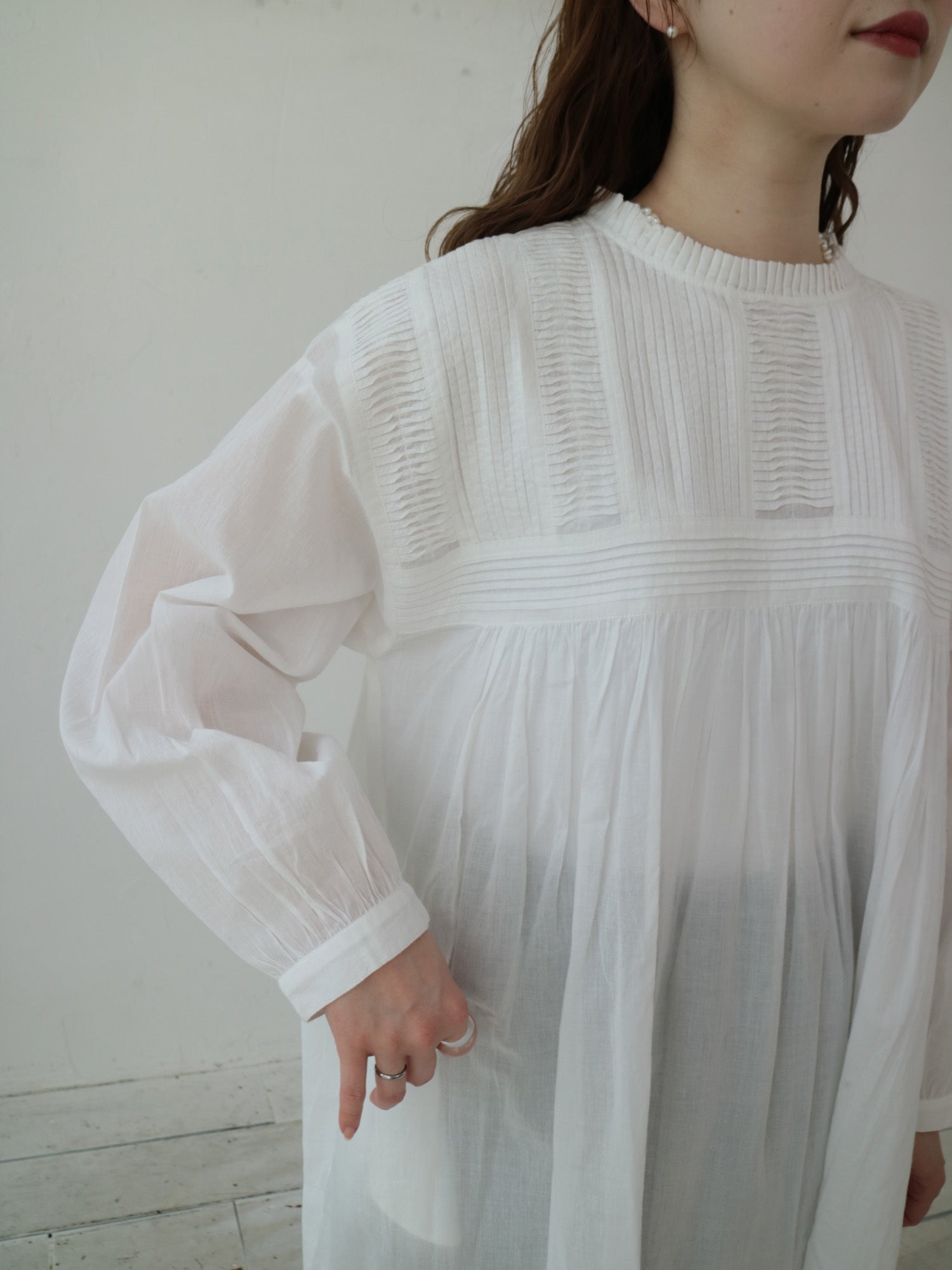 YARRA INDIAフリル衿ピンタックワンピース YR-1544-208