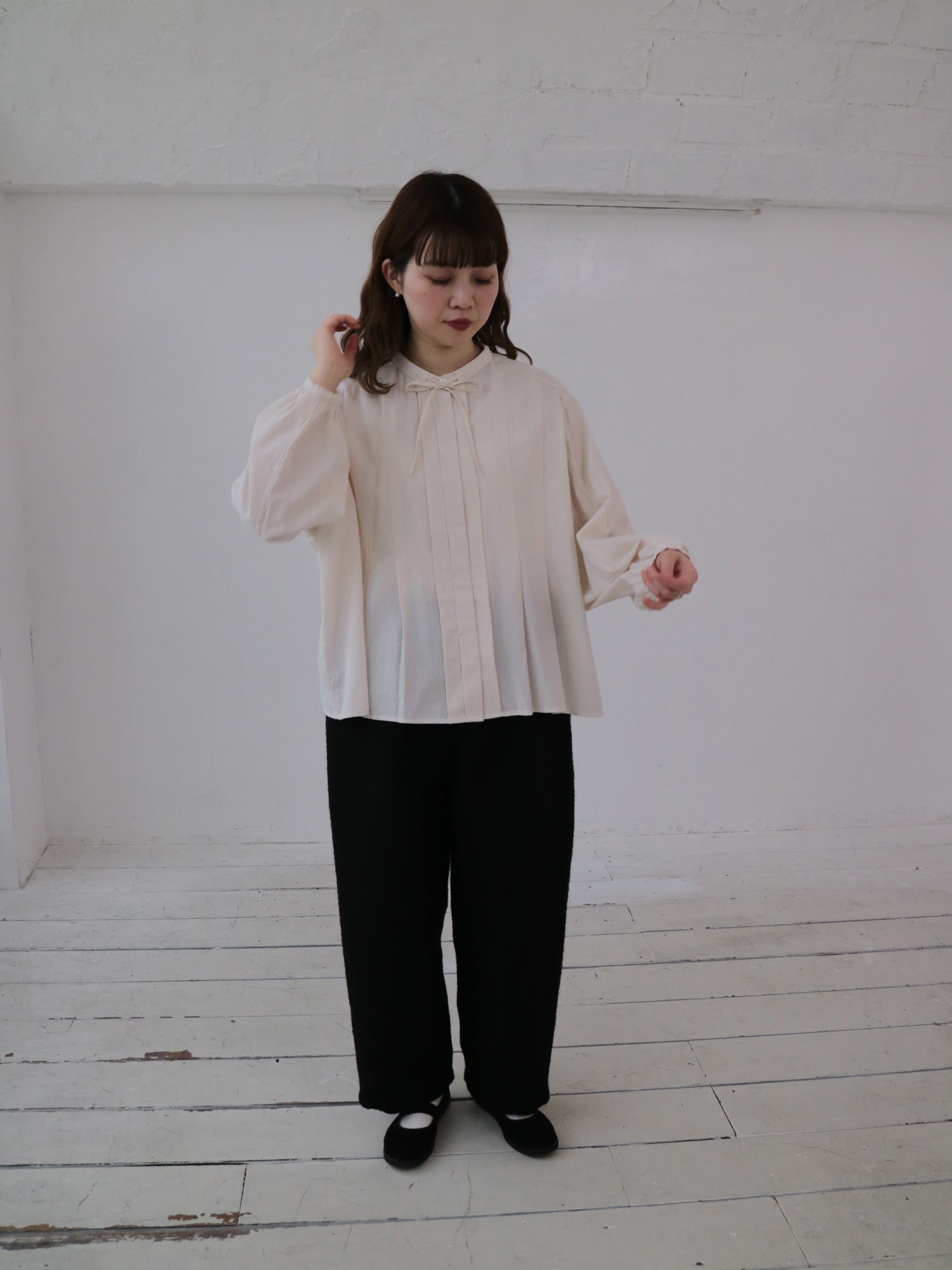 YARRA　コットンローンタックブラウス　YR-1543-220