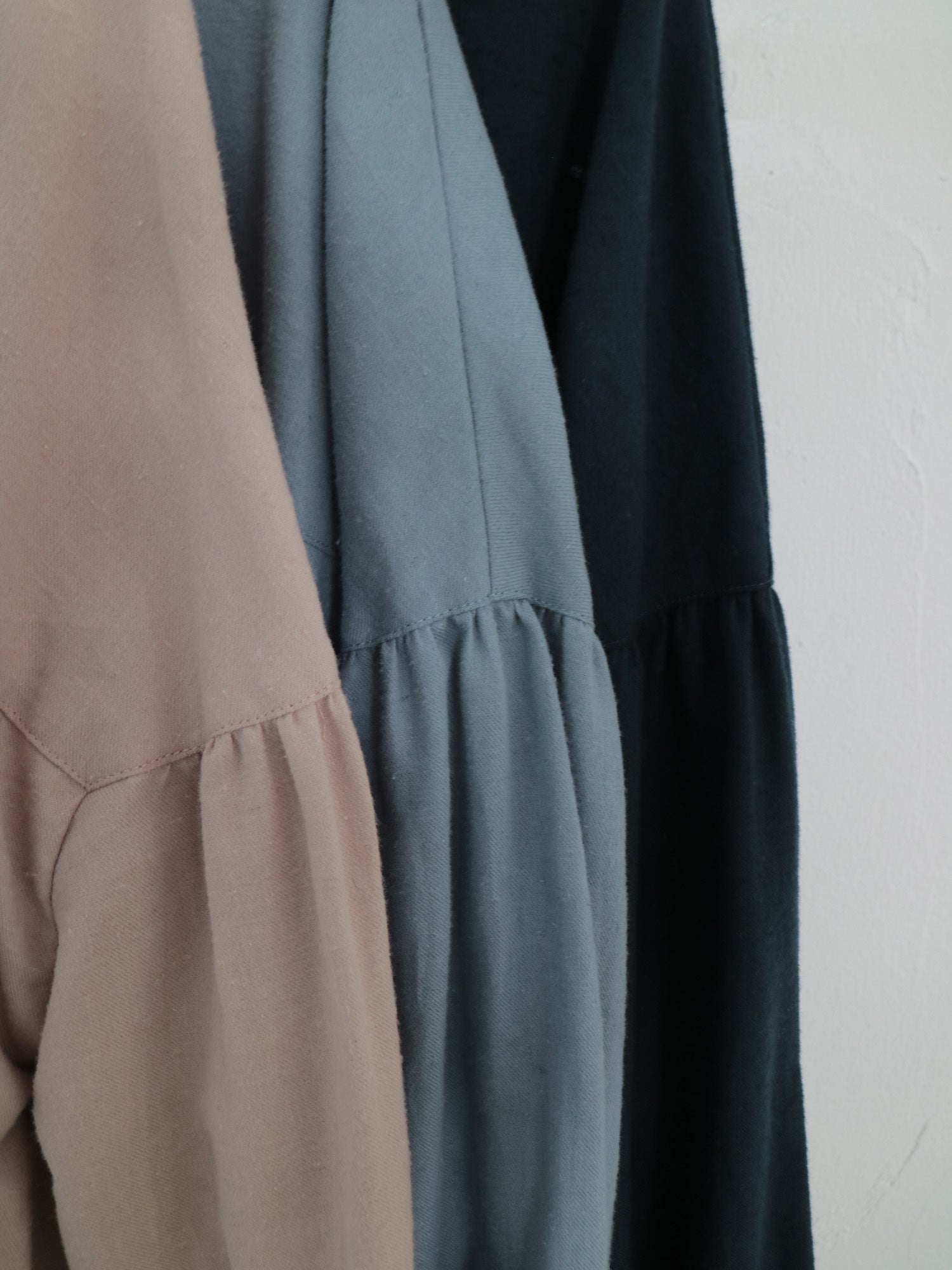 YARRA　オリジナルツイルヨークギャザーブラウス　YR-1553-248