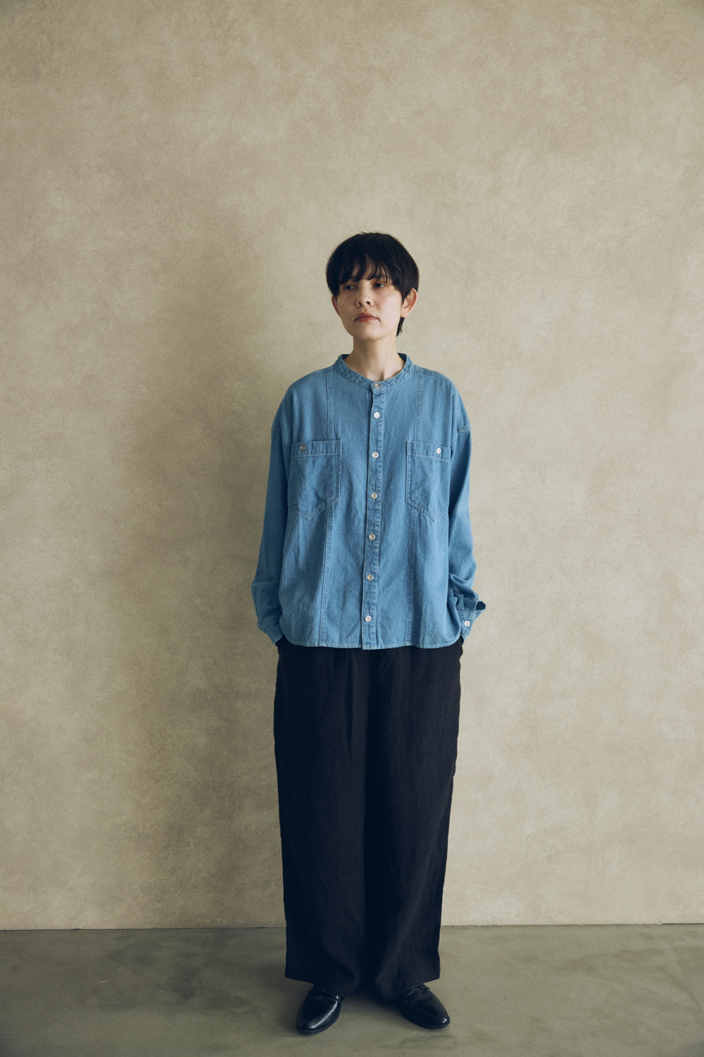 YARRA NEU　胸ポケット加工デニムシャツ　NU-5543-410