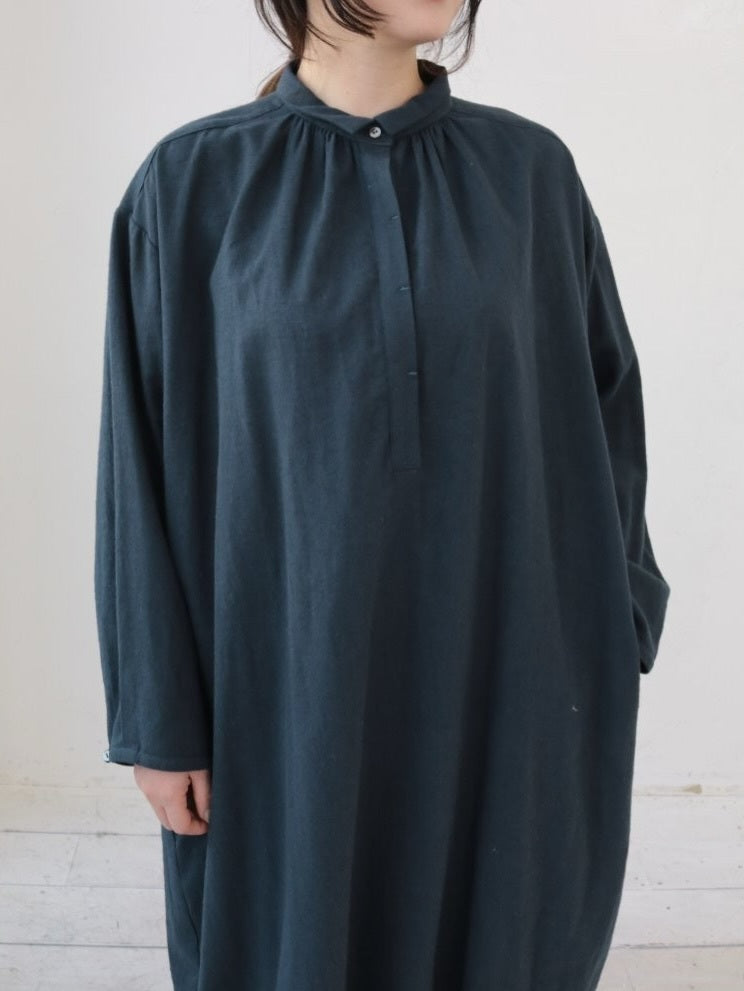 YARRA　オリジナルツイルちび衿ギャザーワンピース　YR-1554-249