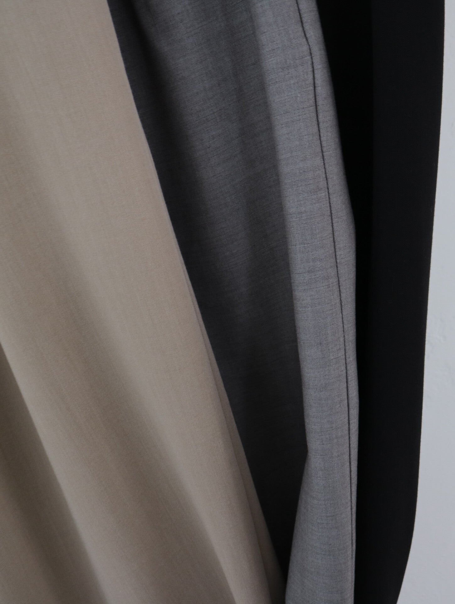 YARRA NEU　ウールブレンドスラックスパンツ　NU-5545-411