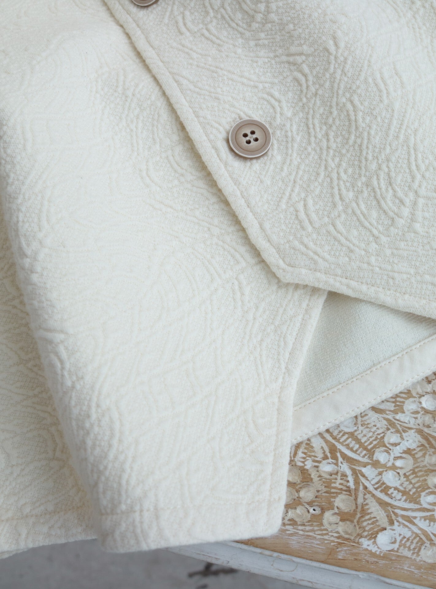 YARRA NEU　カットジャガード釦開きベスト　NU-5548-403