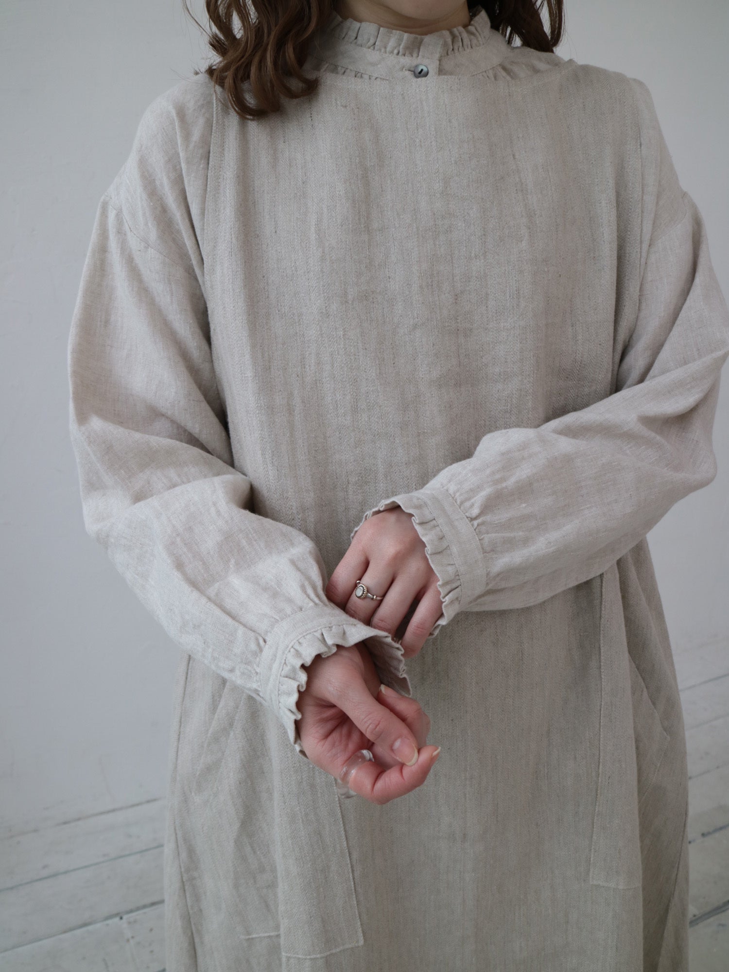 YARRA　リネン100フリルカラー2WAYブラウス　YR-1543-211