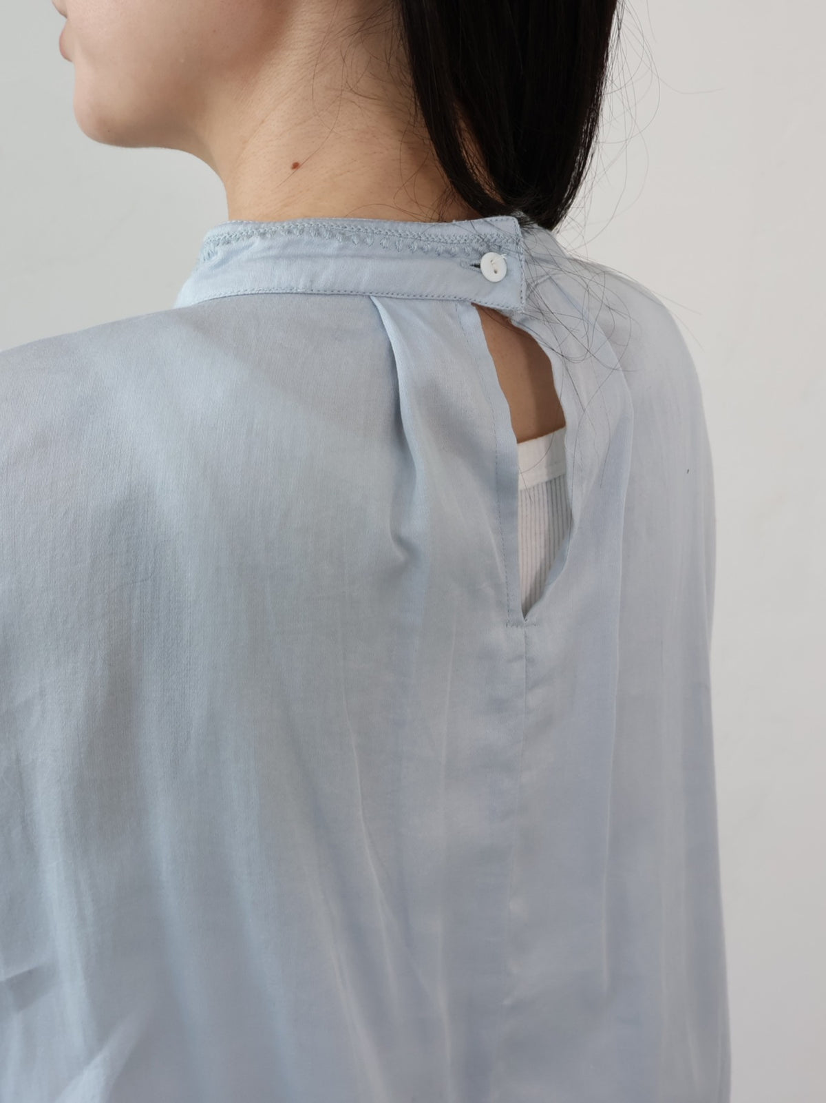 doux bleu　コットンサテン 刺繍ロングシャツ　DB-2653-044