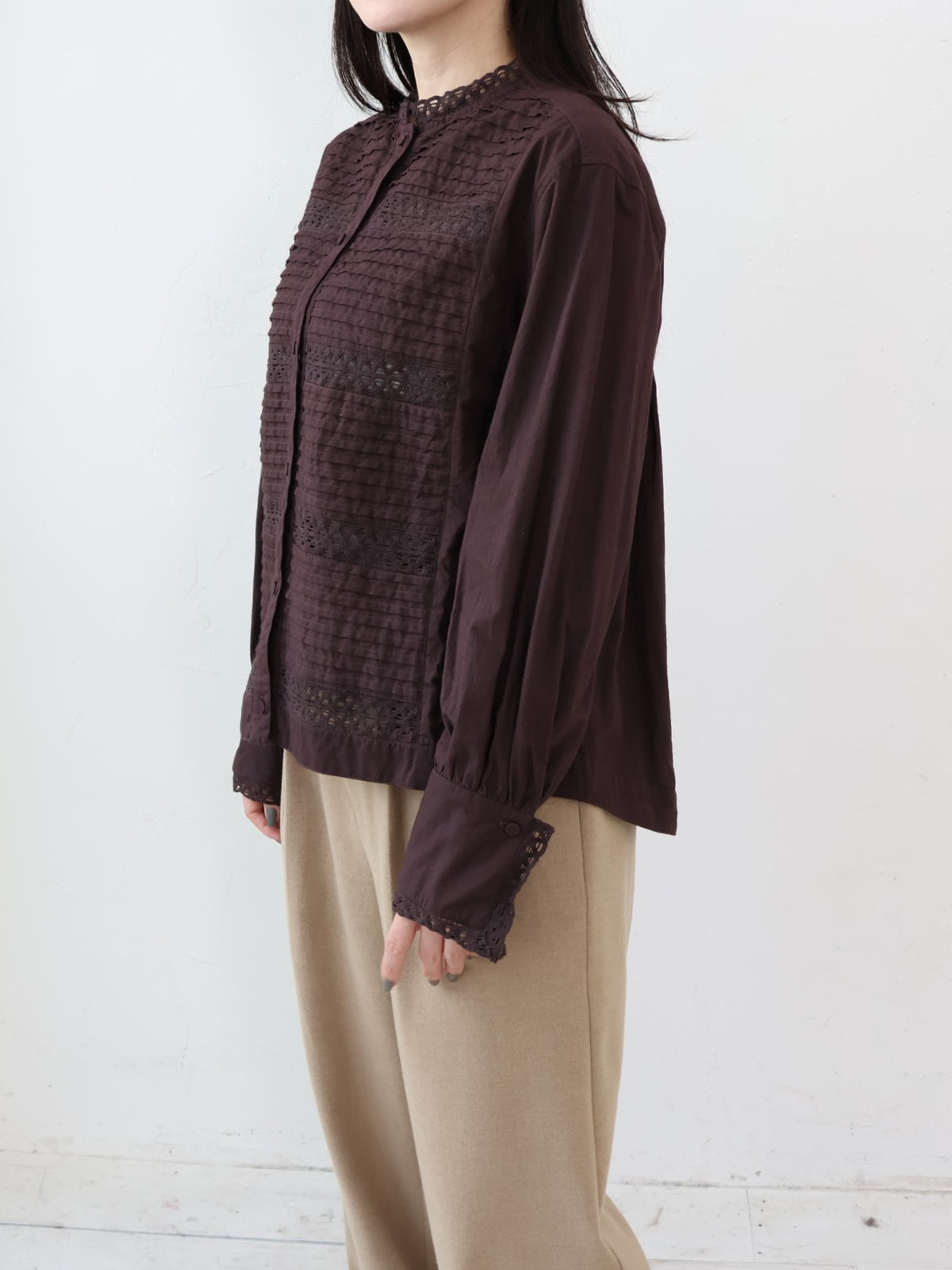doux bleu　コットンキャンブリック 刺繍レースブラウス　DB-2653-051