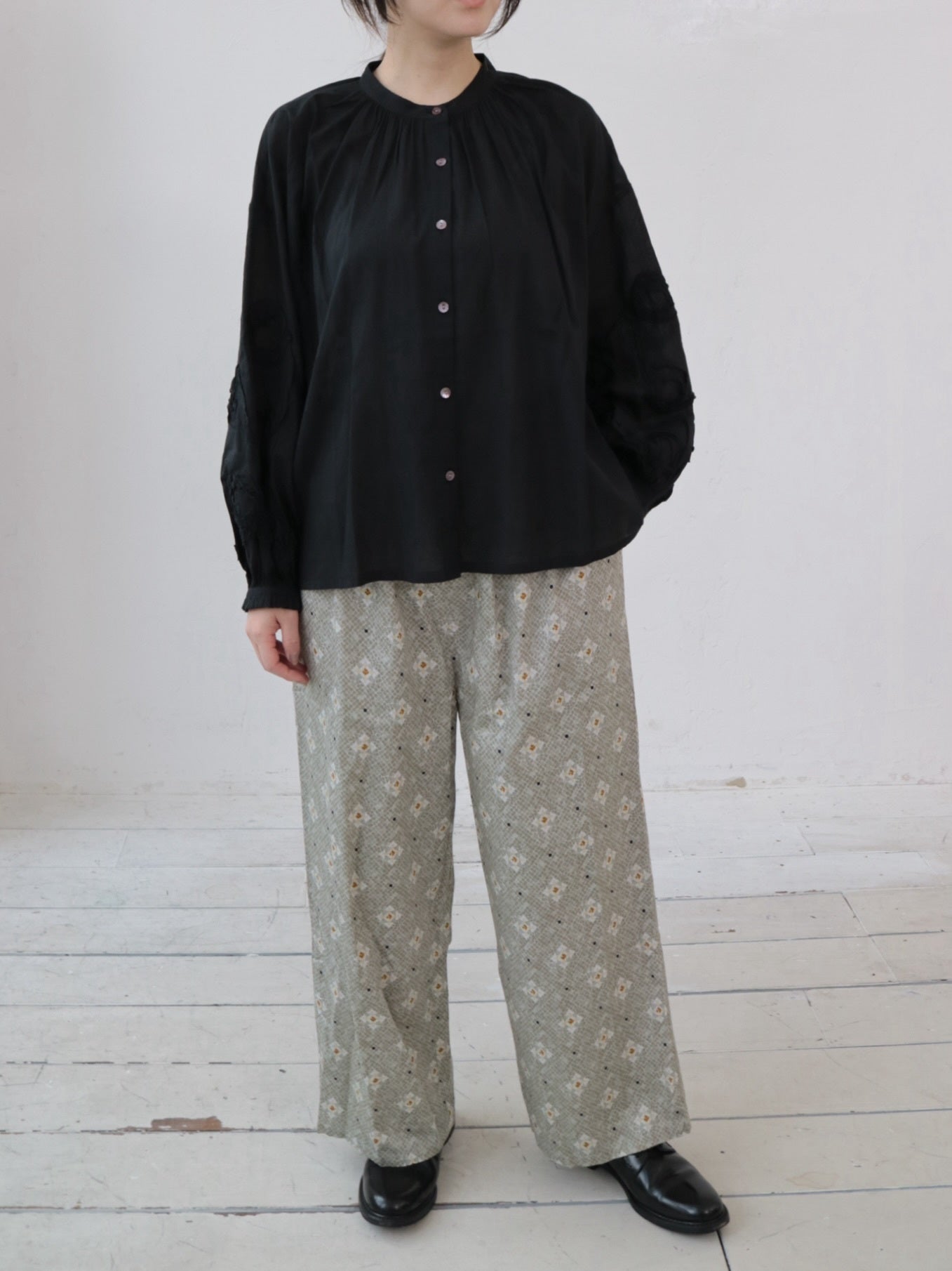 YARRA　INDIAドットテープ刺繍ブラウス　YR-1543-207