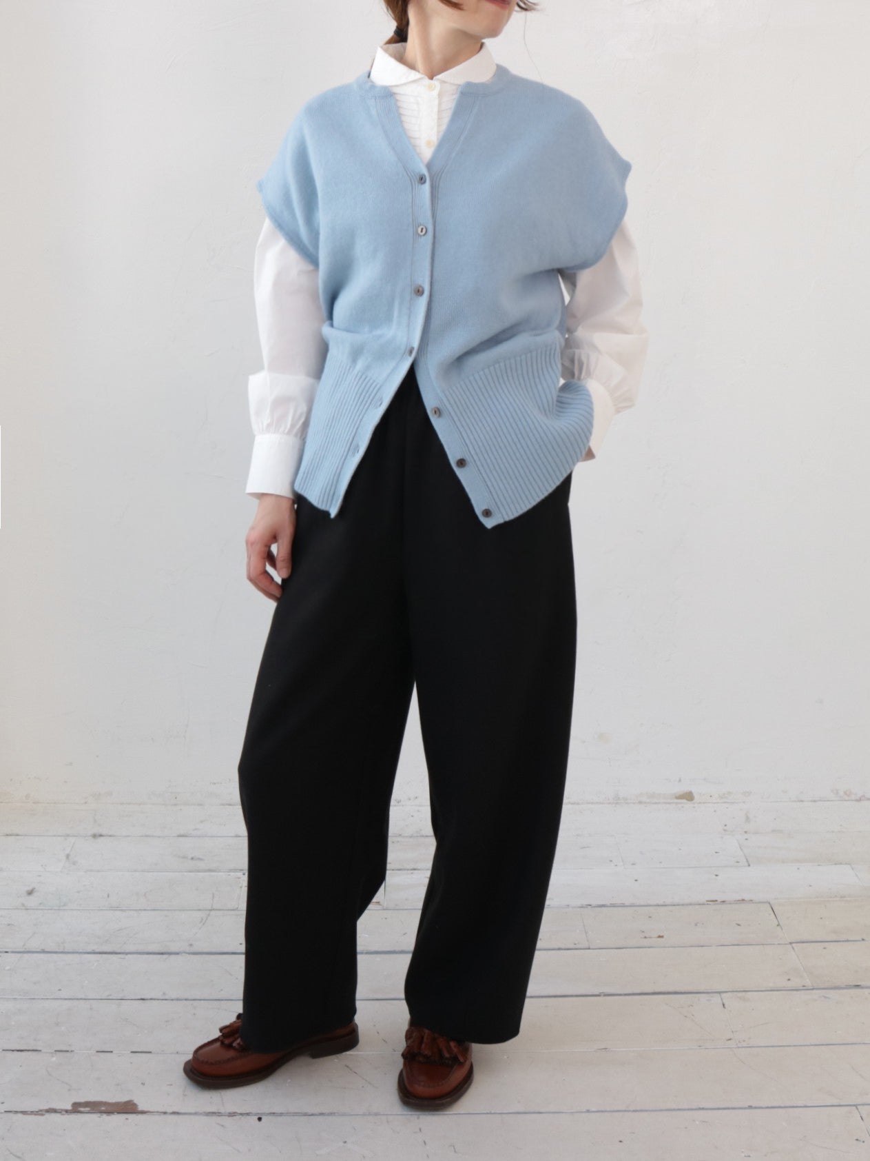 doux bleu　バックタック ニットベスト　DB-2558-046