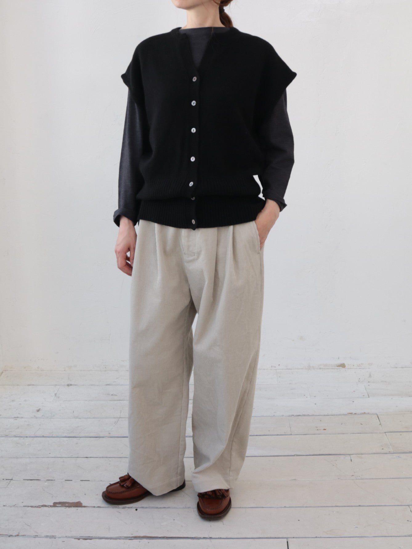 doux bleu　コーデュロイ タックパンツ　DB-2555-048