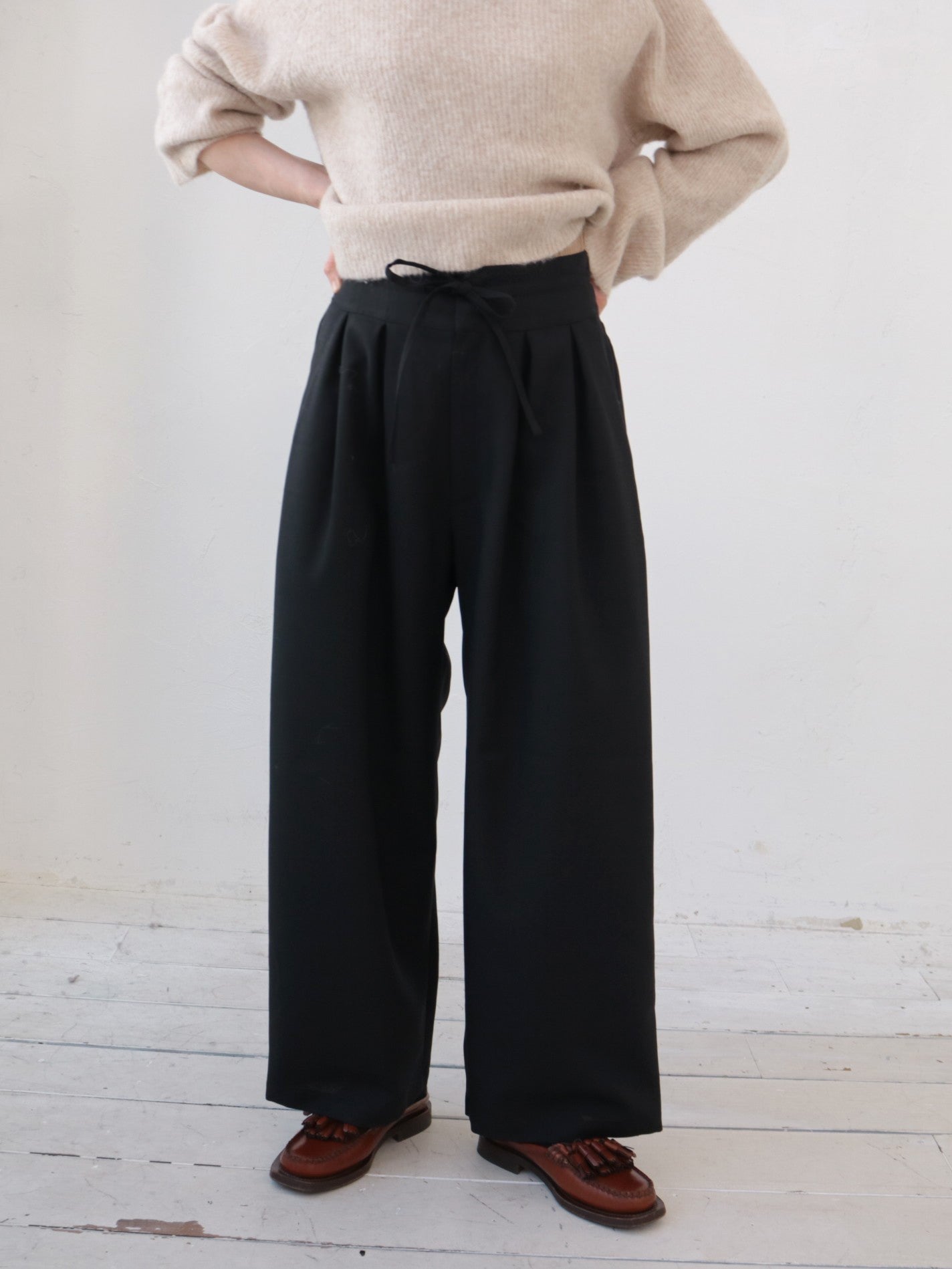 doux bleu　ウーリーノ タックパンツ　DB-2555-053