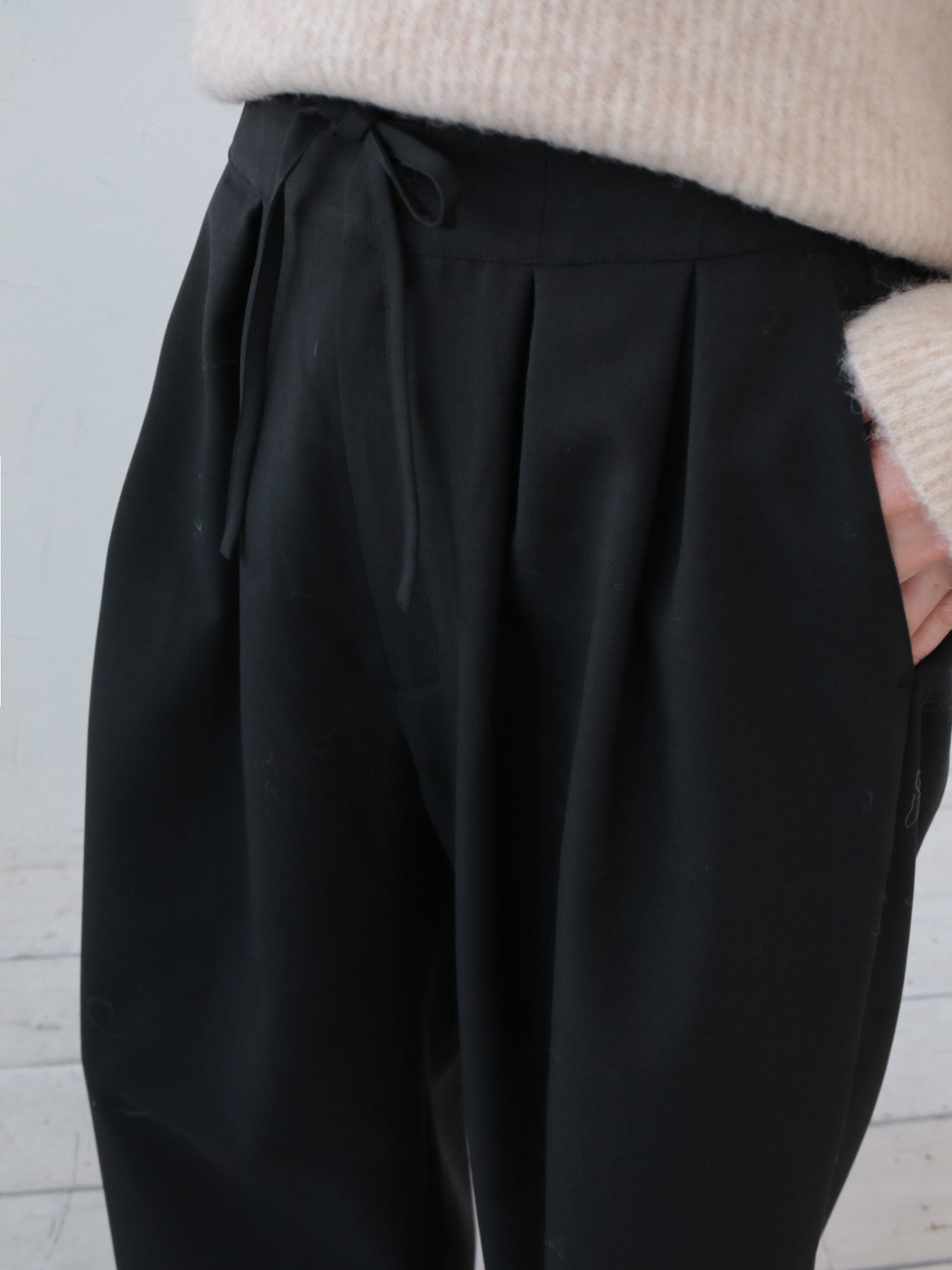 doux bleu　ウーリーノ タックパンツ　DB-2555-053