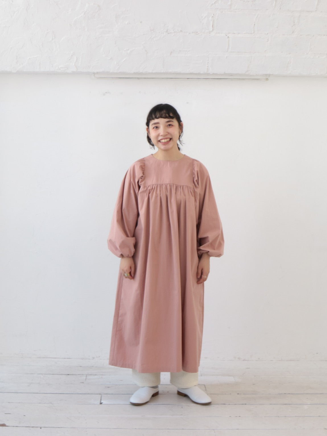 【予約販売　10月下旬発送】YARRA　ami×YARRA ギャザーワンピース　1554-282