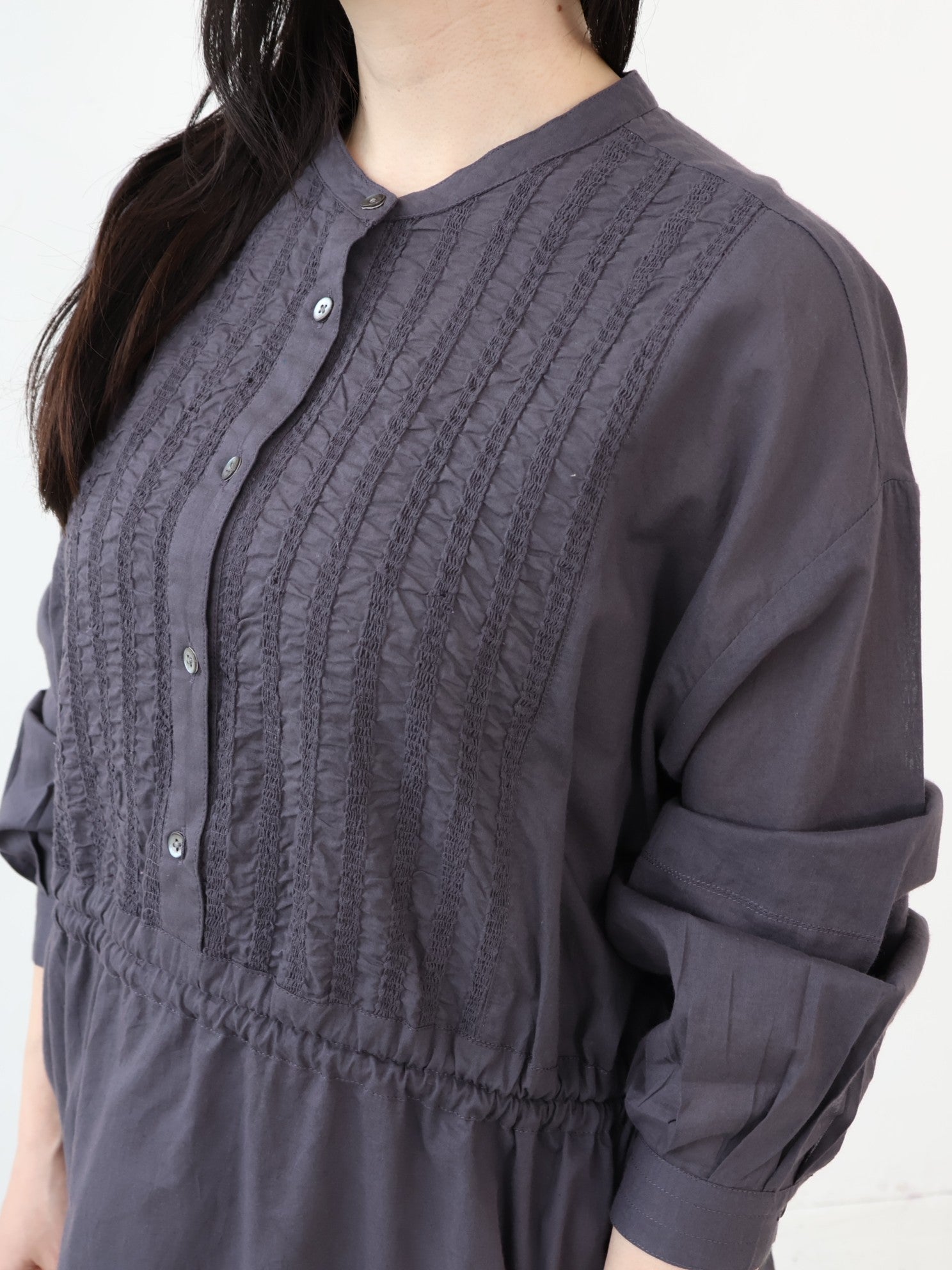 doux bleu　80Sボイル シャーリングピンタックブラウス　DB-2643-015
